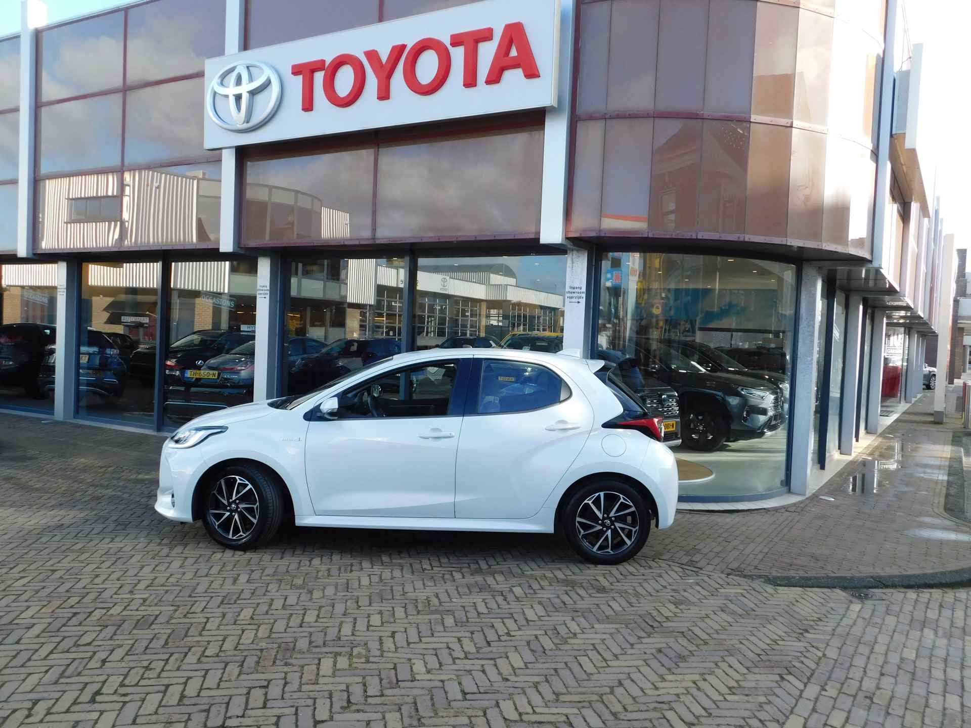 Toyota Yaris 1.5 Hybrid First Edition | Trekhaak | LM Velgen | - 6/64