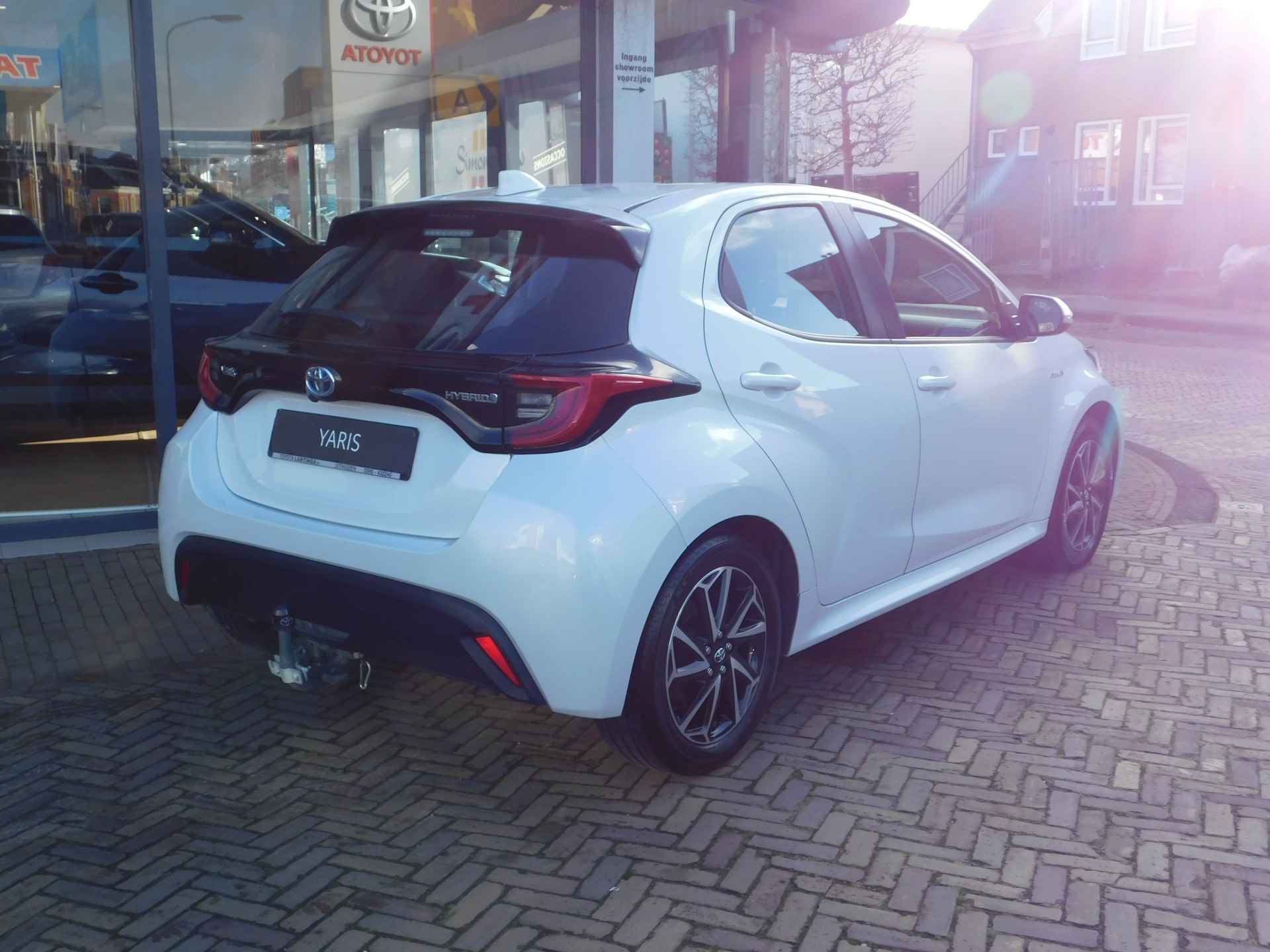 Toyota Yaris 1.5 Hybrid First Edition | Trekhaak | LM Velgen | - 50/64