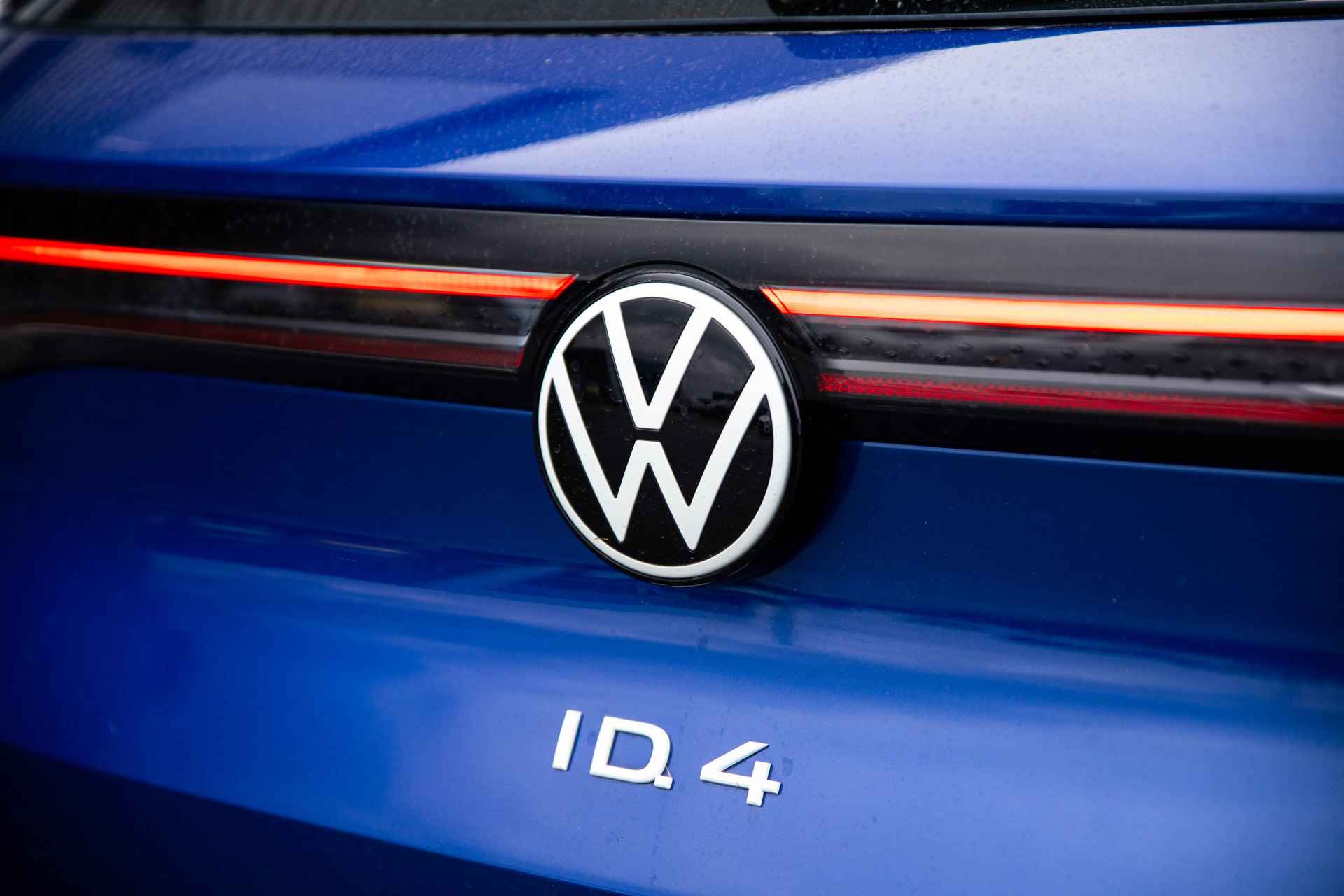 Volkswagen ID.4 Pro 77 kWh 204PK | Navigatie | DAB radio | LED koplampen | Parkeersensoren v+a | Camera achter | Lane assist | Stoelverwarming | 19"LMV - 32/66