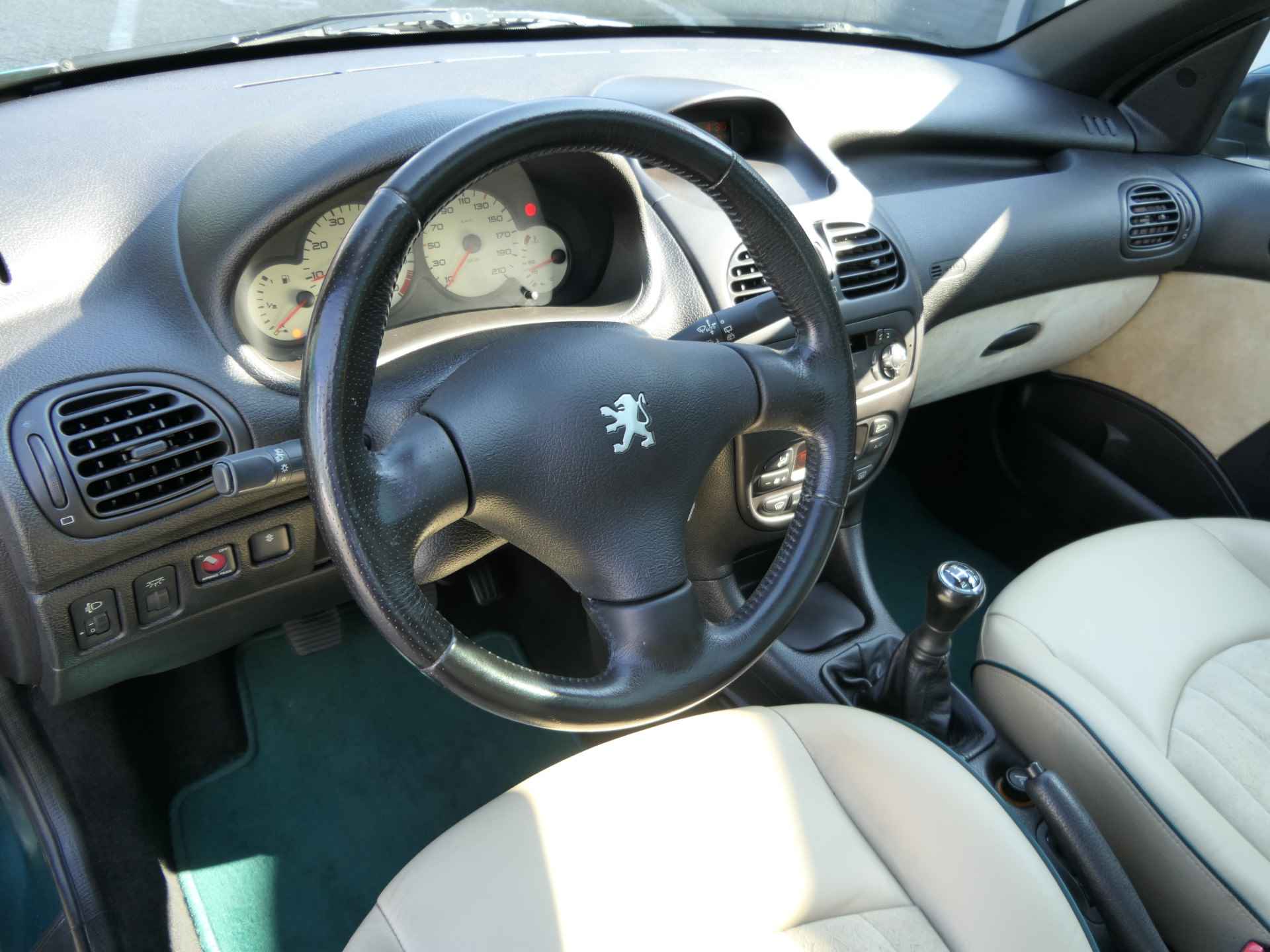 Peugeot 206 1.6 Roland Garros | Panoramadak | Alcantara | LMV - 3/26