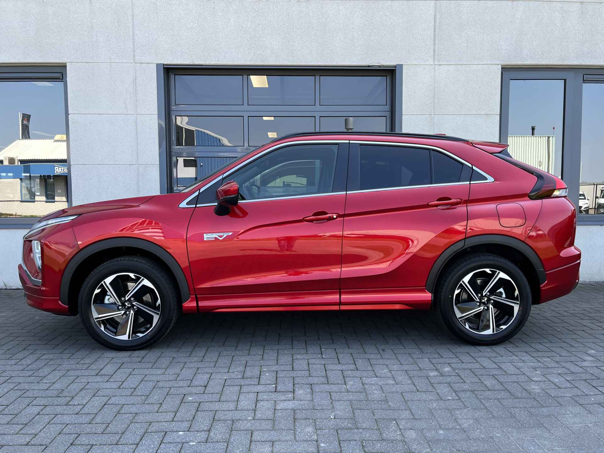 Mitsubishi Eclipse Cross 2.4 PHEV Executive VAN €46.640,- VOOR € 38.430,- - 4/37