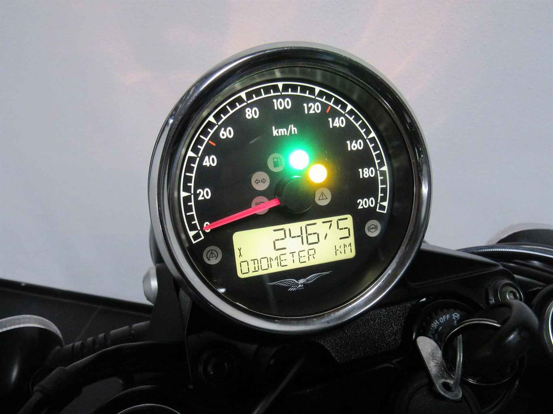 Moto Guzzi V7 III Stone - 7/15