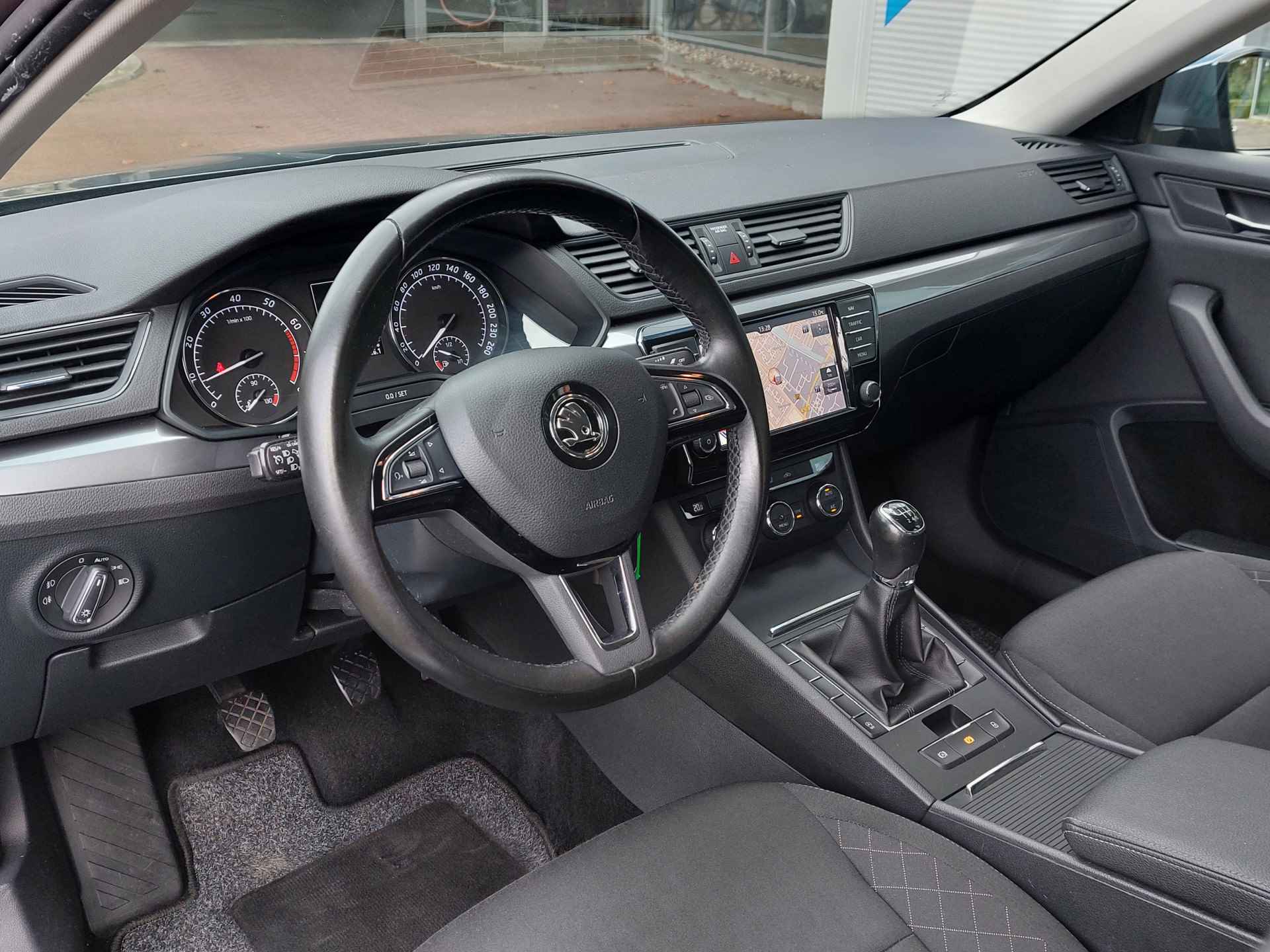 Škoda Superb 1.4 TSI 126pk Active Business | Origineel NL | Navi + Apple Carplay + Android Auto | Clima | Cruise | Pdc | Bluetooth Carkit+Streaming | Licht+Regensensor | Mistlampen | 16''lm | Trekhaak - 8/46