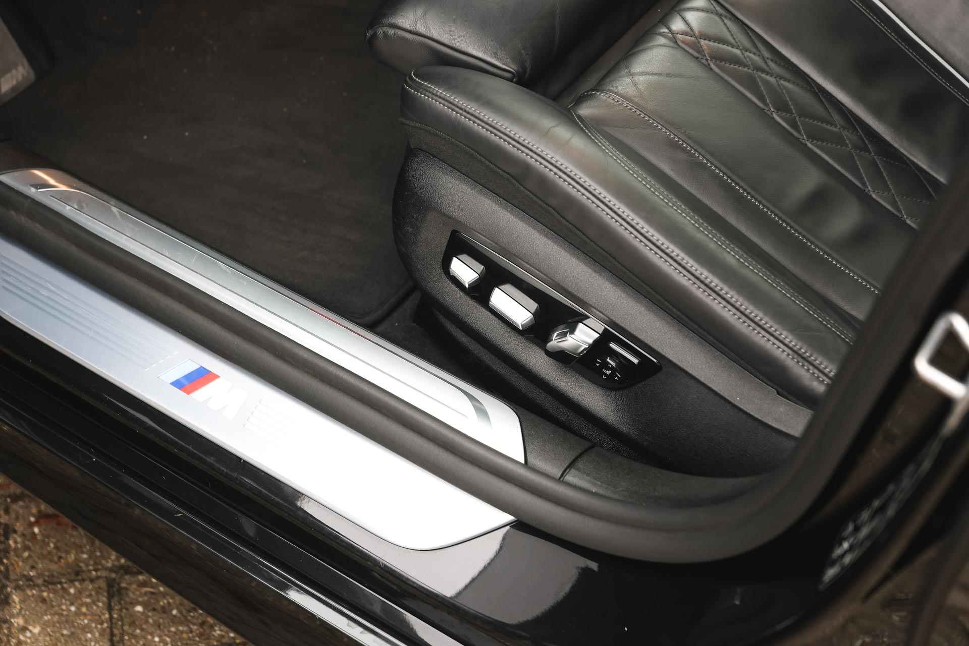 BMW 7 Serie 750i xDrive High Executive M Sport Automaat / Schuif-kanteldak / Bowers & Wilkins / Achteruitrijcamera / Adaptieve LED / Surround View / Soft Close / Active Steering - 17/42