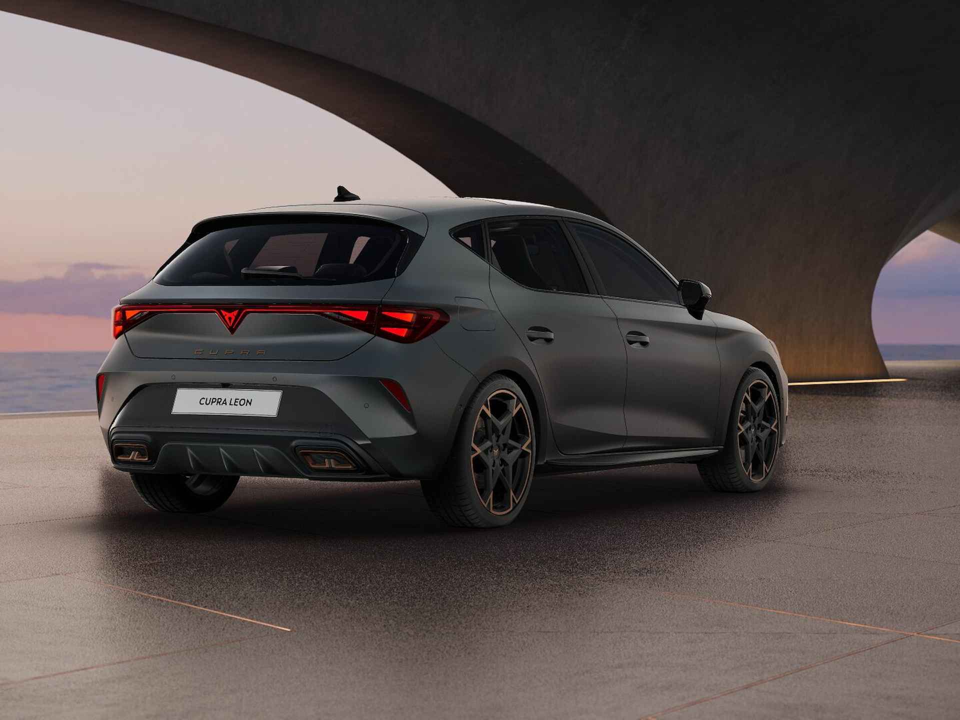 CUPRA Leon 1.5 TSI e-Hybrid 272 6DSG VZ Performance - 5/18