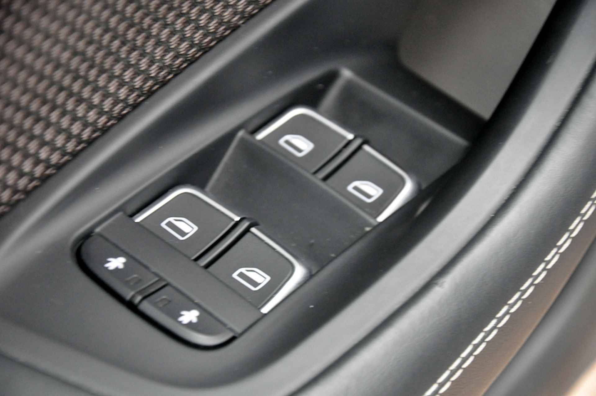 Audi A6 Avant 1.8 TFSI 190 PK Sport 3x S-Line | Adaptive Cruise | Zeer nette auto | Dealeronderhouden - 37/44