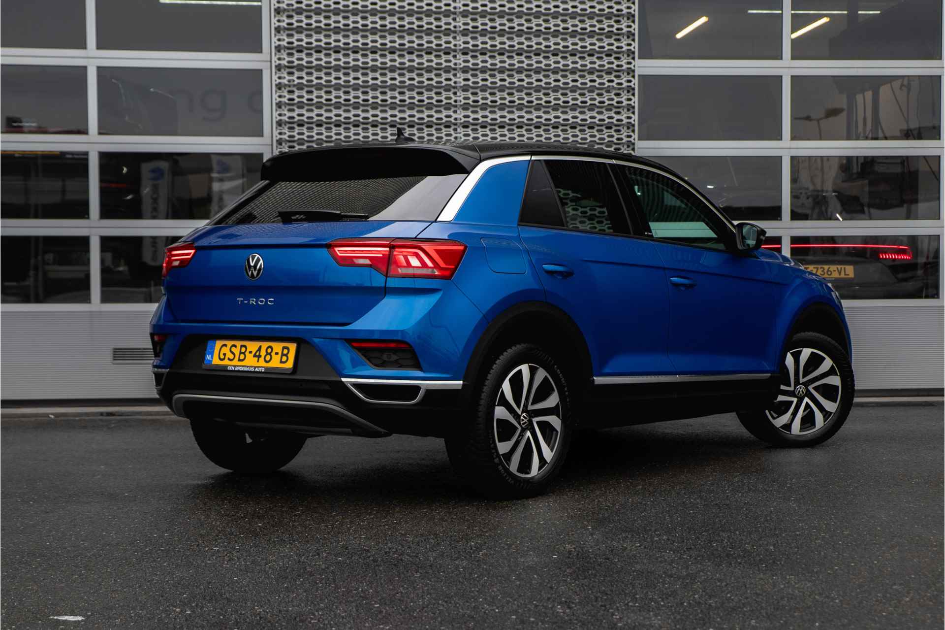 Volkswagen T-Roc 1.5 TSI 150PK DSG | Navi | Apple car Play | PDC V+A - 3/25