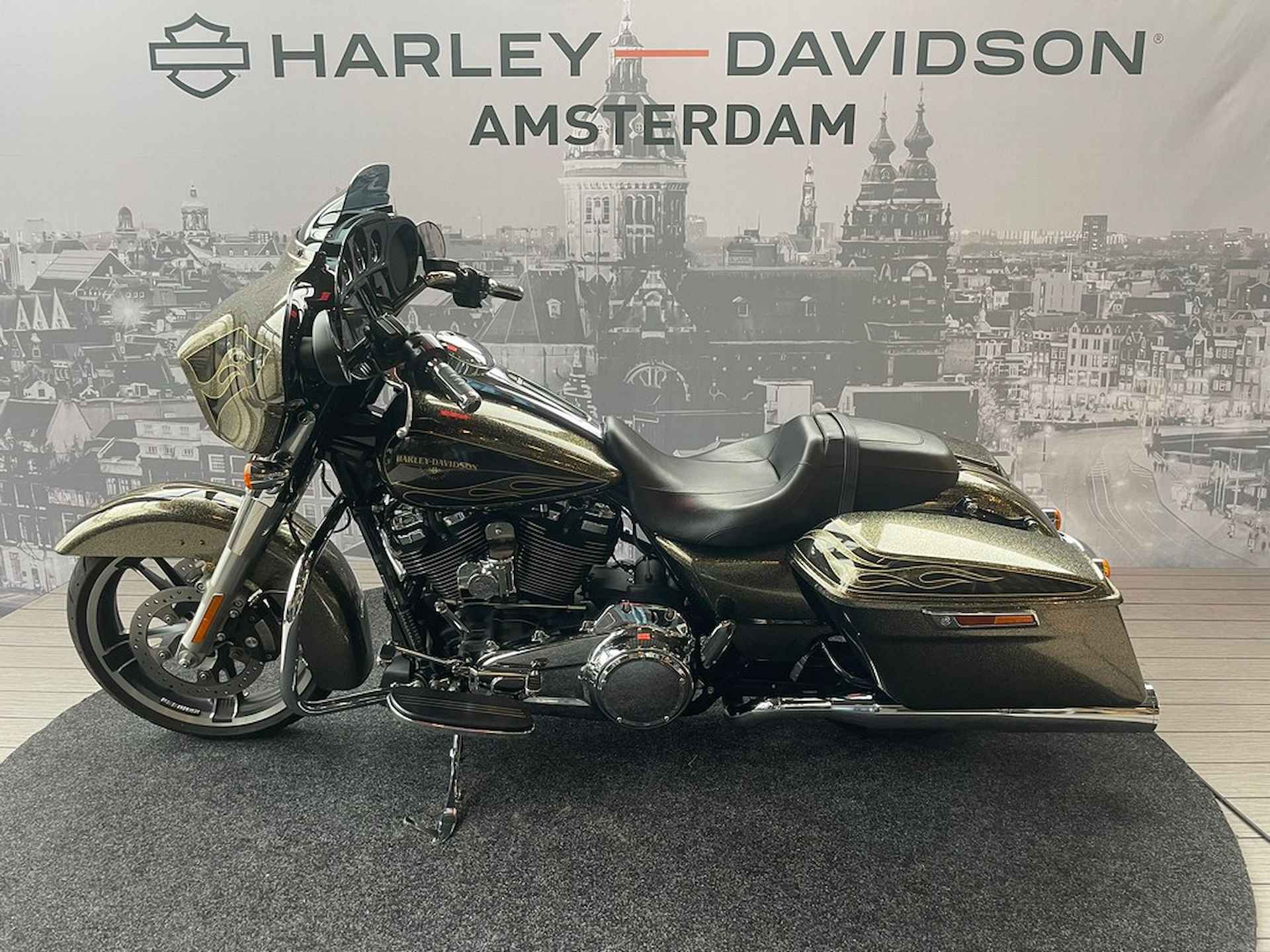 Harley-Davidson STREET GLIDE SPECIAL - 5/9