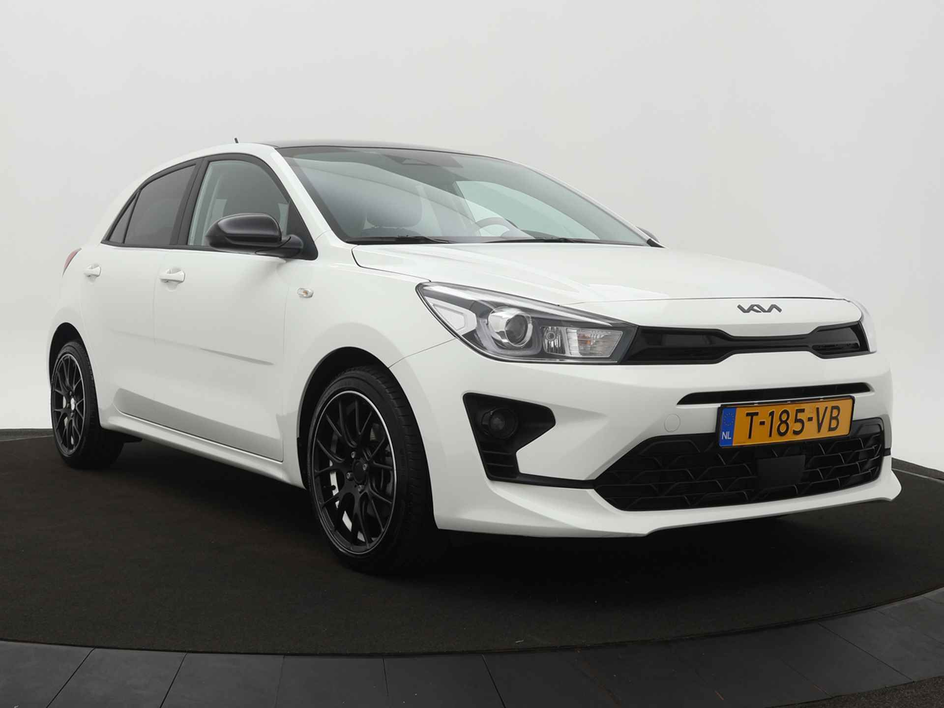 Kia Rio 1.0 T-GDi MHEV DynamicLine - Black Edition - Achteruitrijcamera - Apple CarPlay - Cruise Controle - Airco - Privacy Glass - LM-Velgen - Fabrieksgarantie tot 09-2030 - 11/49