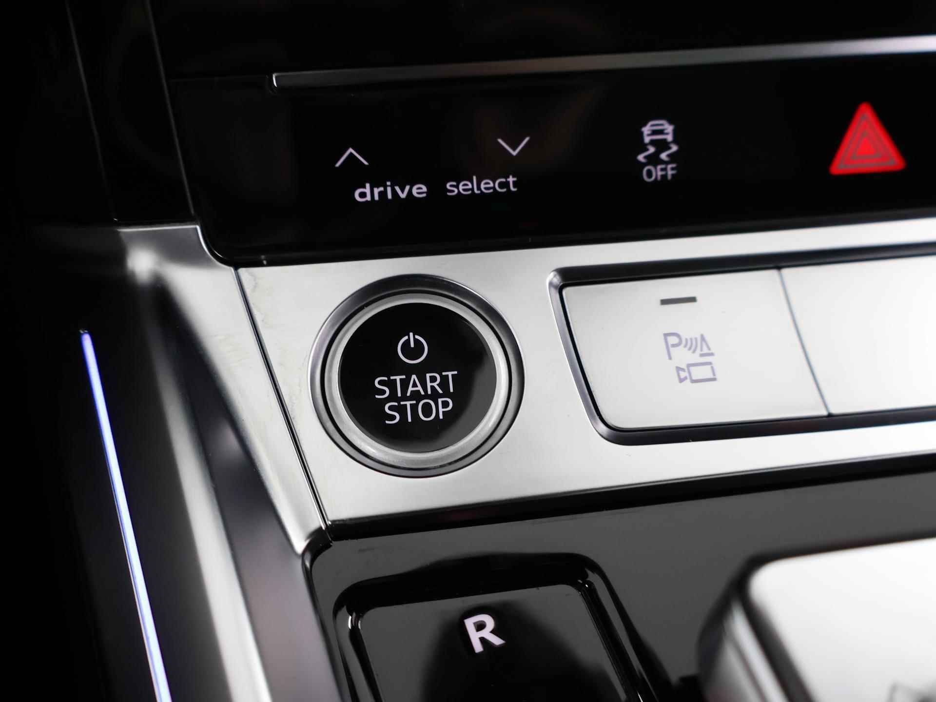 Audi e-tron Sportback 50 quattro S edition 71 kWh | NL Auto | S Line | Panoramadak | Virtual Cockpit | Luchtvering | Stoelverwarming | Adaptieve Cruise control | Privacy glas | LED koplampen | - 25/39