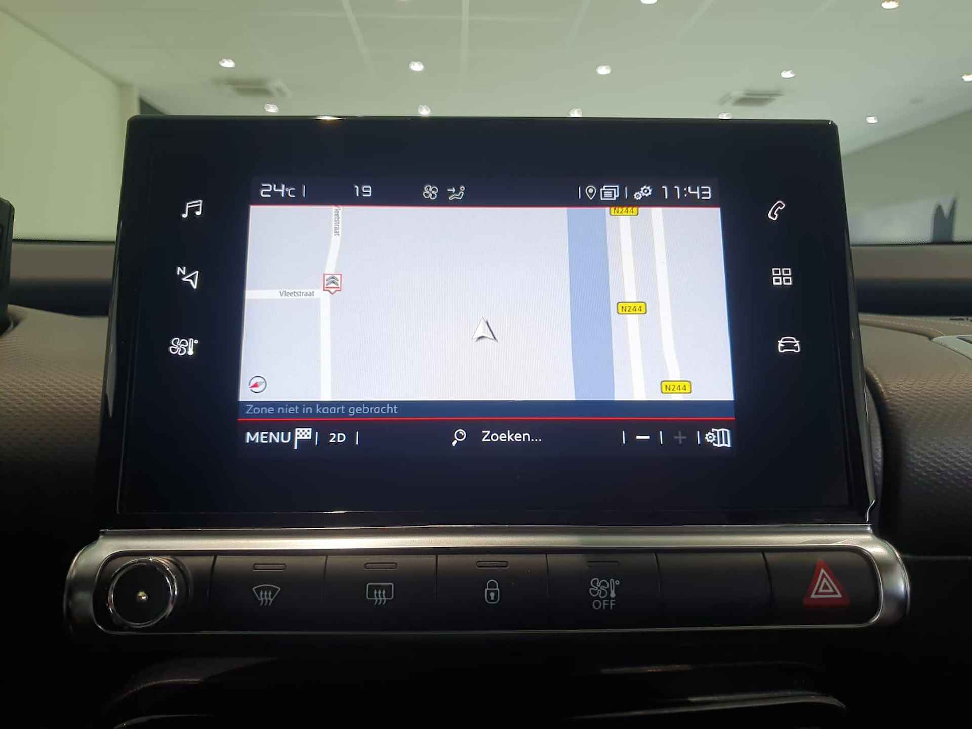 Citroen C4 Cactus 1.2 PureTech Shine | AUTOMAAT | Navigatie | Achteruitrijcamera | Apple Carplay/Android Auto - 9/24