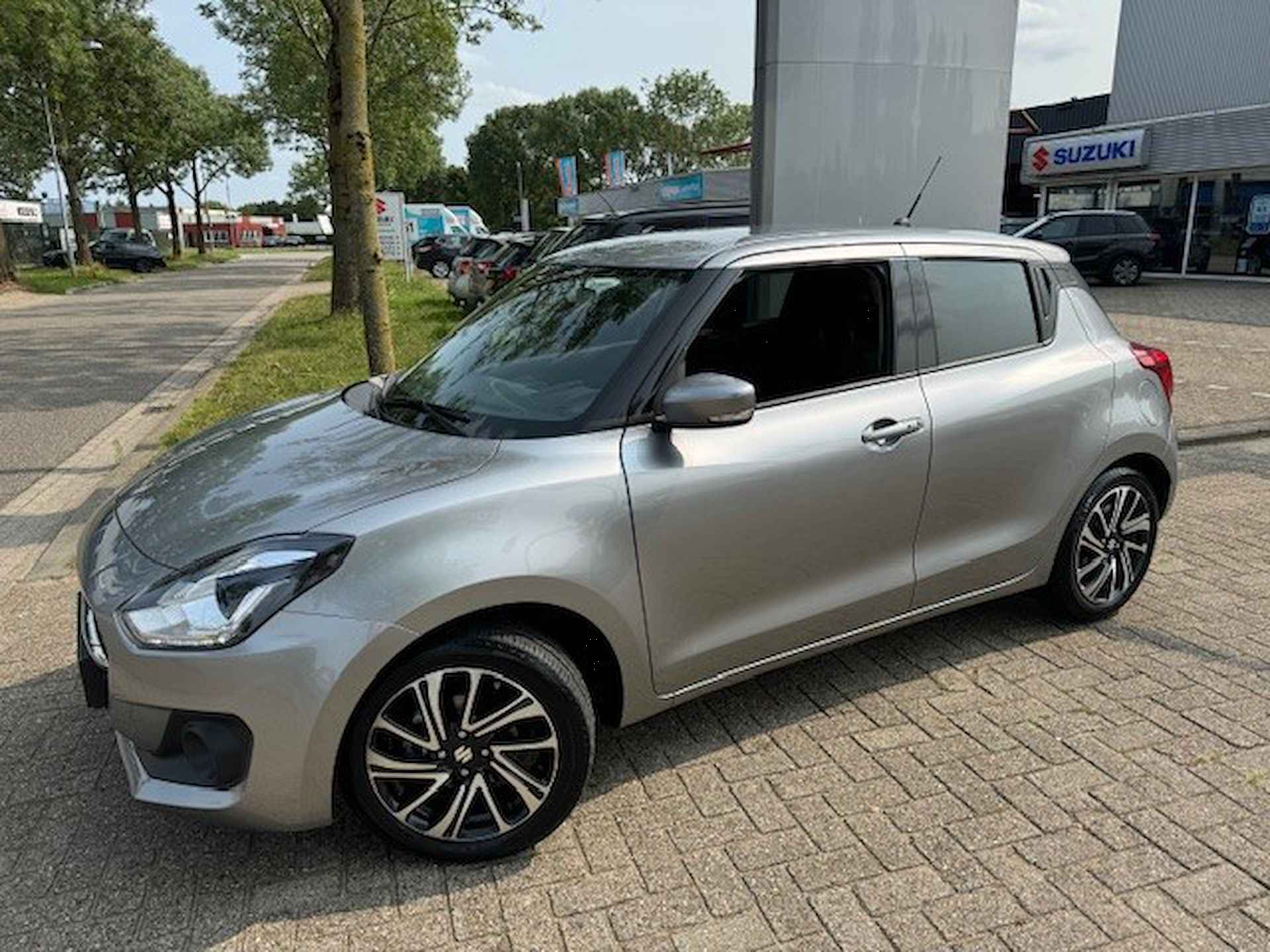 SUZUKI Swift 1.2 DualJet 83pk Smart Hybrid Style - 3/43