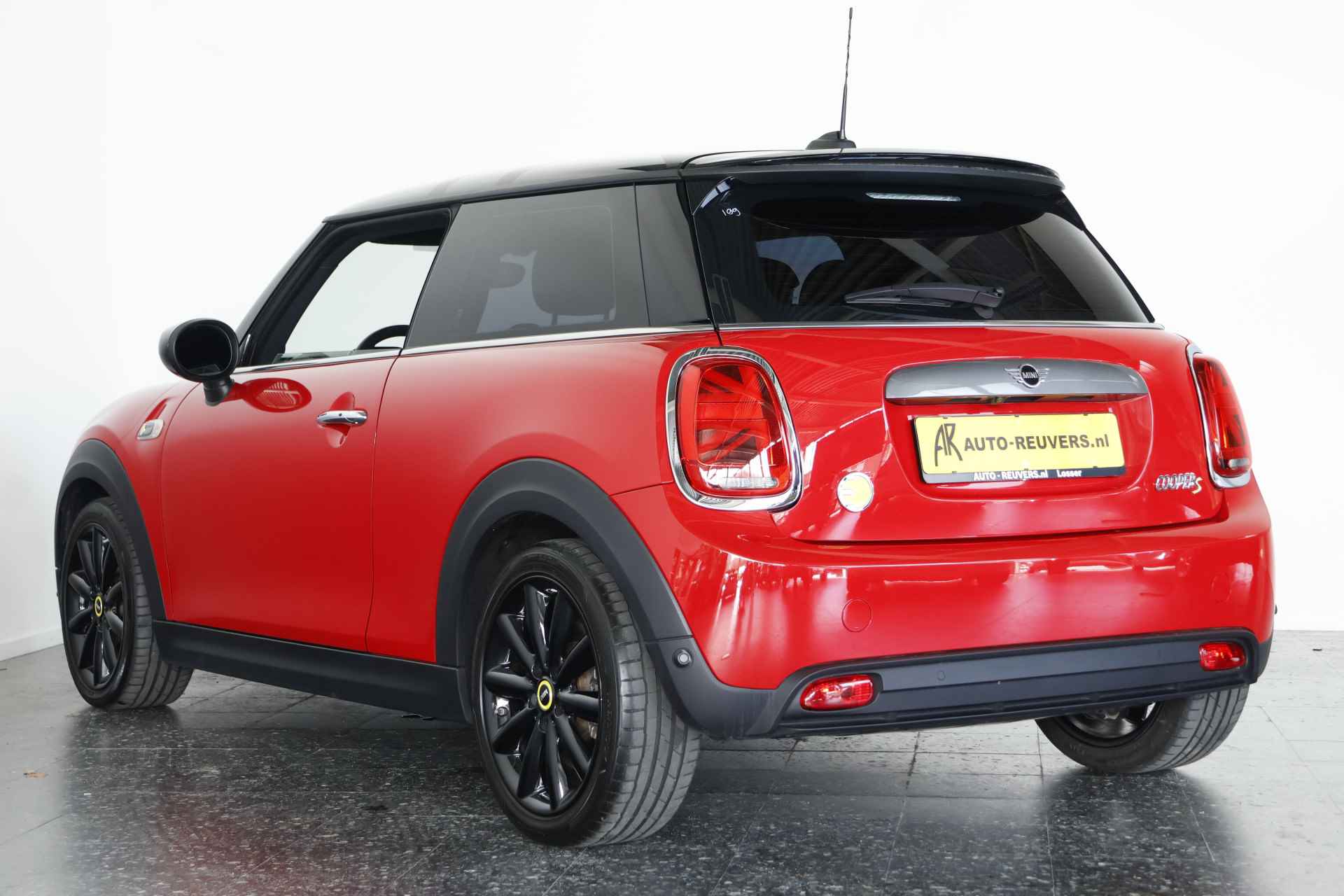 MINI Mini Electric SE MINI Yours 33 kWh / Leder / HUD / Navi / Harmankardon - 5/30