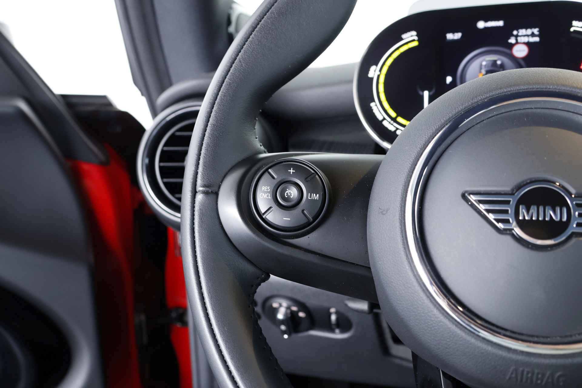 MINI Mini Electric SE MINI Yours 33 kWh / Leder / HUD / Navi / Harmankardon - 26/30