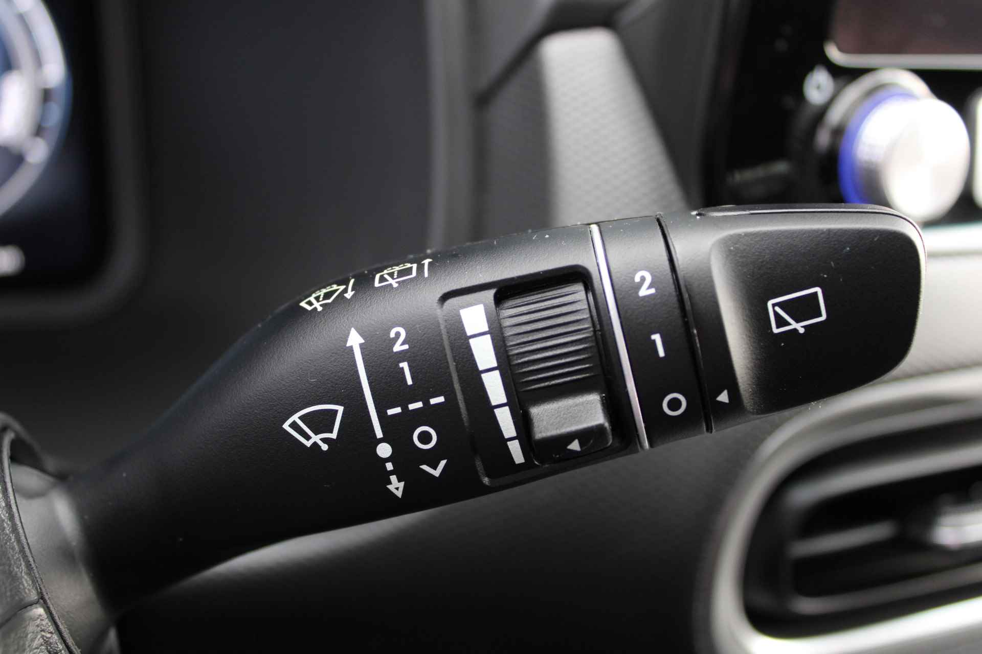 Hyundai KONA Electric 39 kWh 136pk Comfort Automaat | € 2.000,- Subsidie | Climate | Camera | Keyless | NL. Auto | Full Led | Navigatie | Krell Audio - 21/27