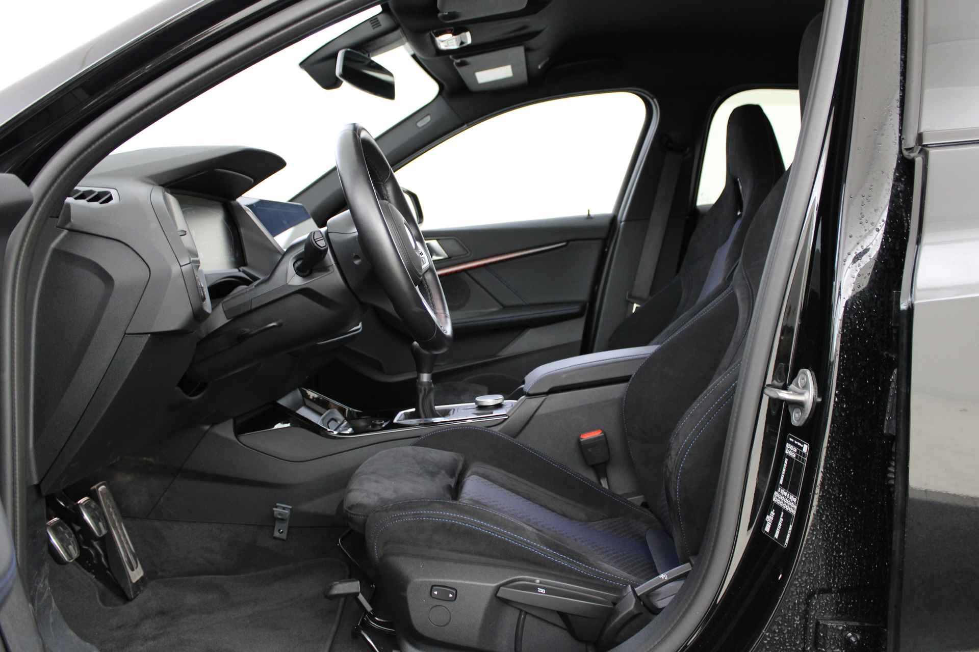 BMW 1-serie 118i M Sport / M sportstoelen / Comfort Access / LED / M Sportonderstel / Live Cockpit Professional - 5/49