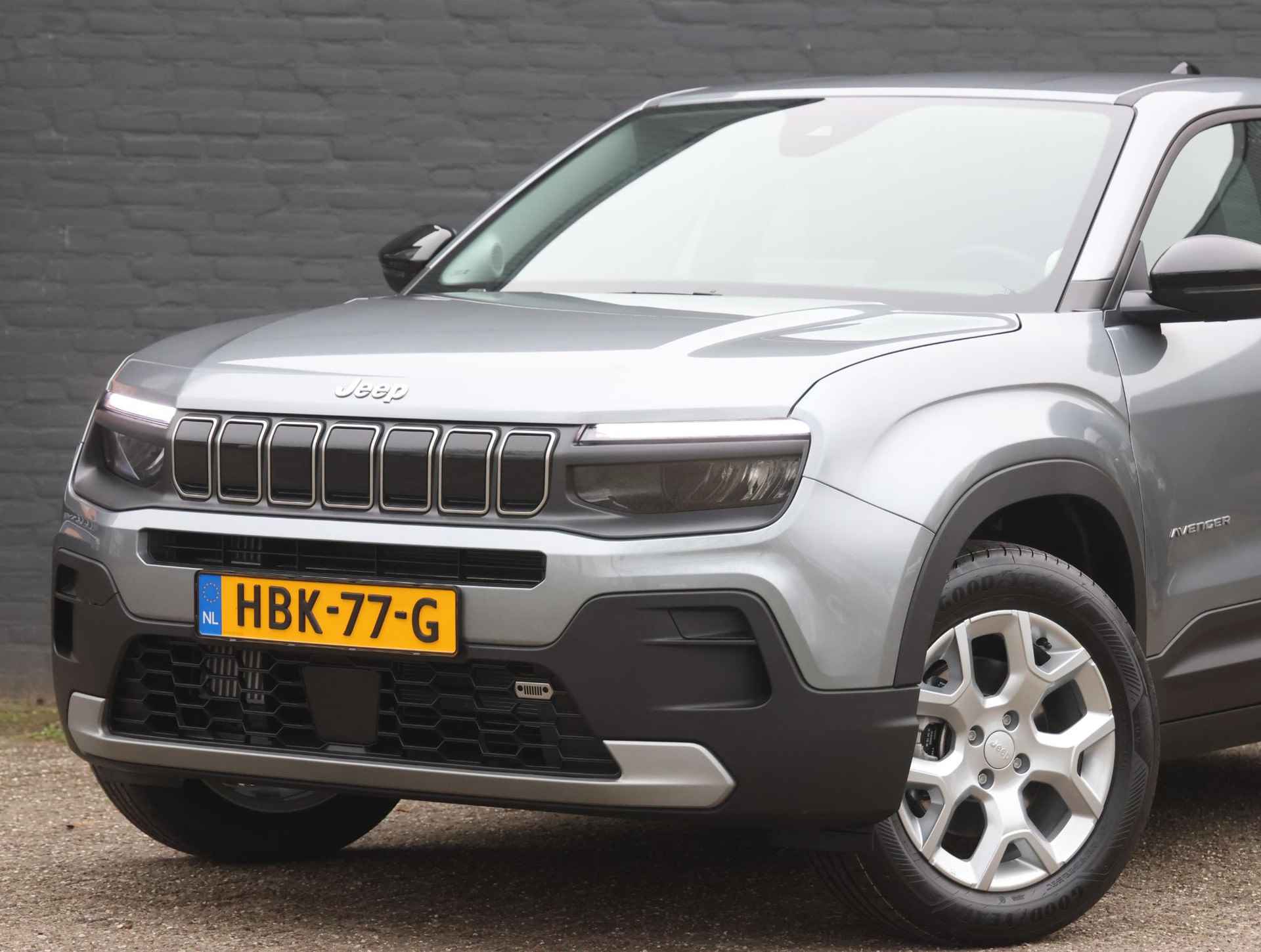 Jeep Avenger 1.2 e-Hybrid 100PK Altitude ( Adaptive CruiseControl | ClimateControl | Parkeersensoren Achter | LED | AppleCarPlay/AndroidAuto ) - 7/42