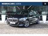 BMW 2 Serie Active Tourer 218i High Executive M Sport Automaat / Sportstoelen / Stoelverwarming / Adaptieve LED / Parking Assistant Plus / Head-Up / Harman Kardon / Live Cockpit Professional