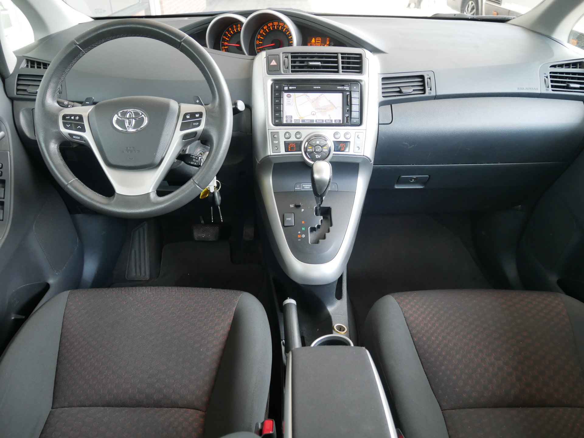 Toyota Verso 1.8 VVT-i Business Limited, Automaat, Zeer goede staat!!! - 5/26