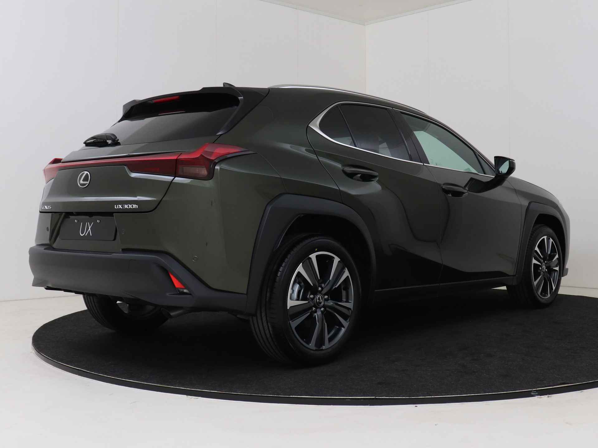 Lexus UX 300h Luxury Line | Head Up Display | Mark Levinson | Elektrische Achterklep - 3/48