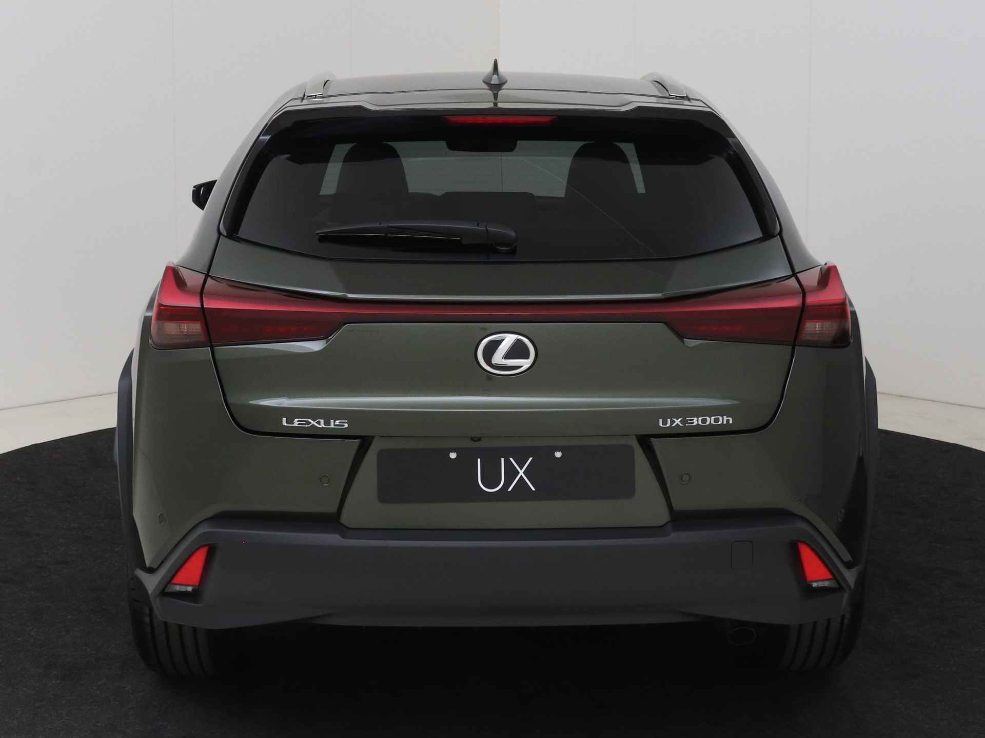 Lexus UX 300h Luxury Line | Head Up Display | Mark Levinson | Elektrische Achterklep - 24/48