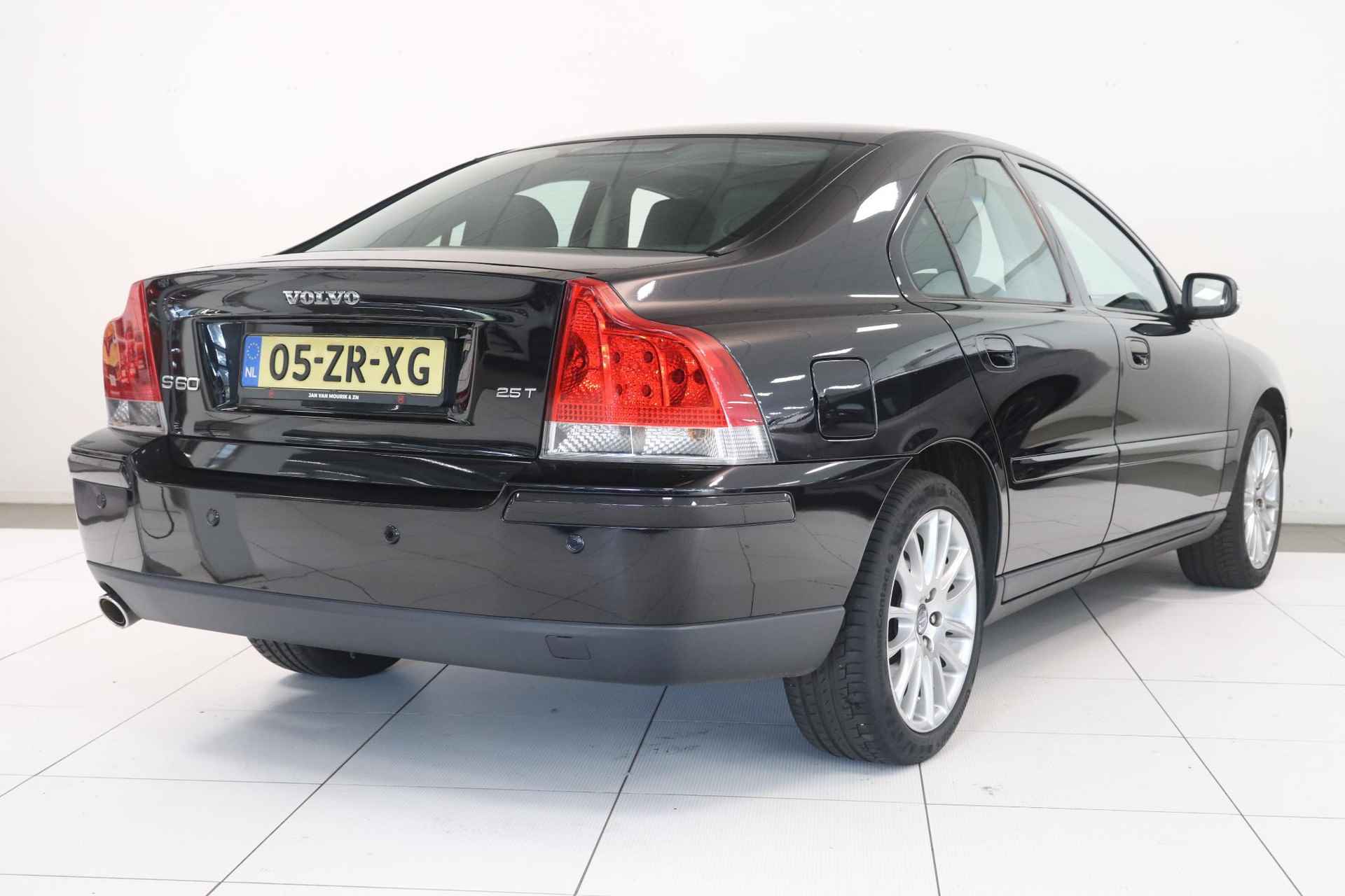 Volvo S60 2.5T Momentum  | Youngtimer | Leder | Open dak | - 3/28