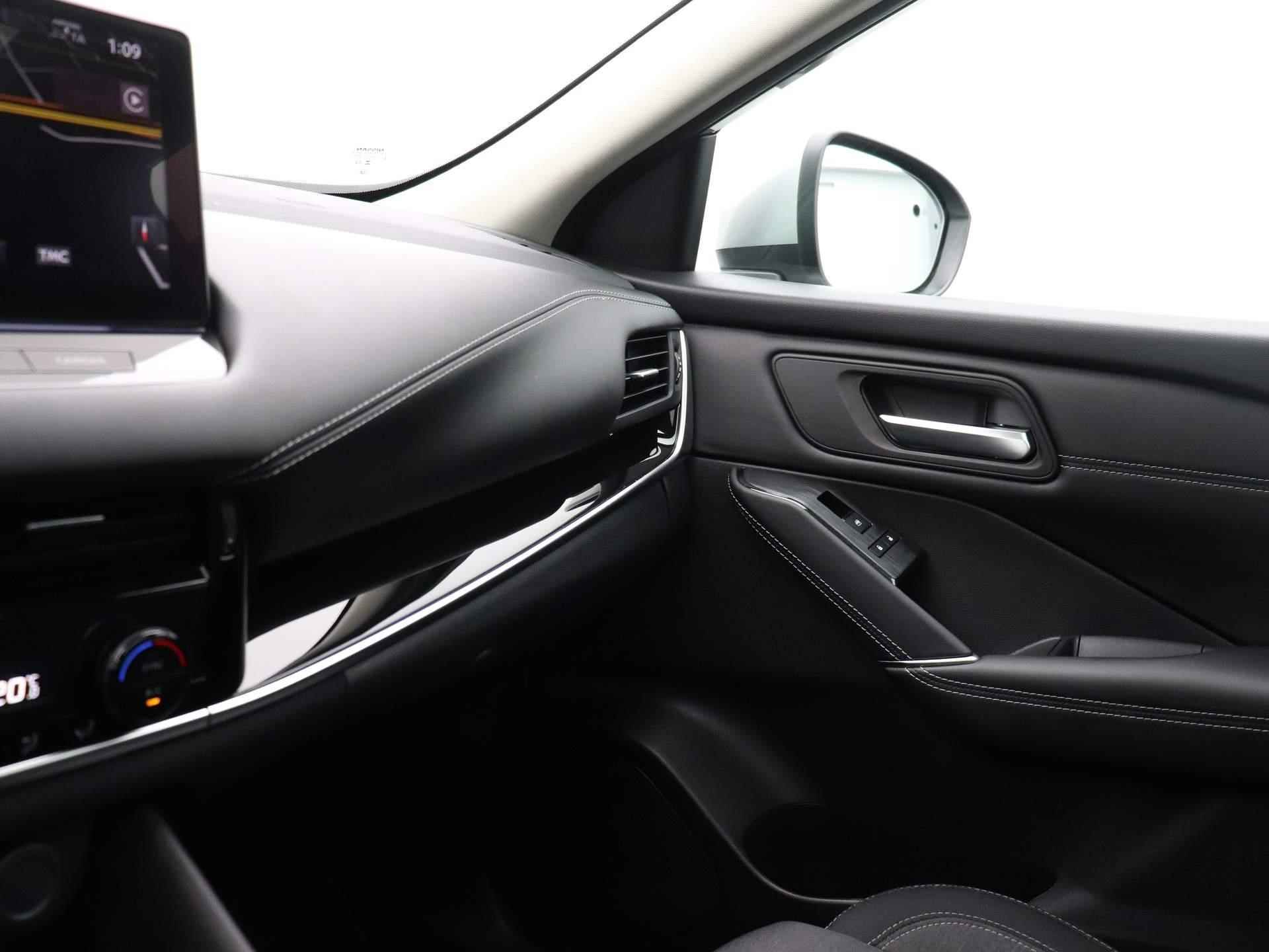 Nissan Qashqai 1.3 MHEV Xtronic N-Connecta | Design Pack |  360-graden Camera | Adaptieve Cruise Control | Full-Map Navigatie | 18" LMV | Apple Carplay & Android Auto | Privacy Glass - 27/42