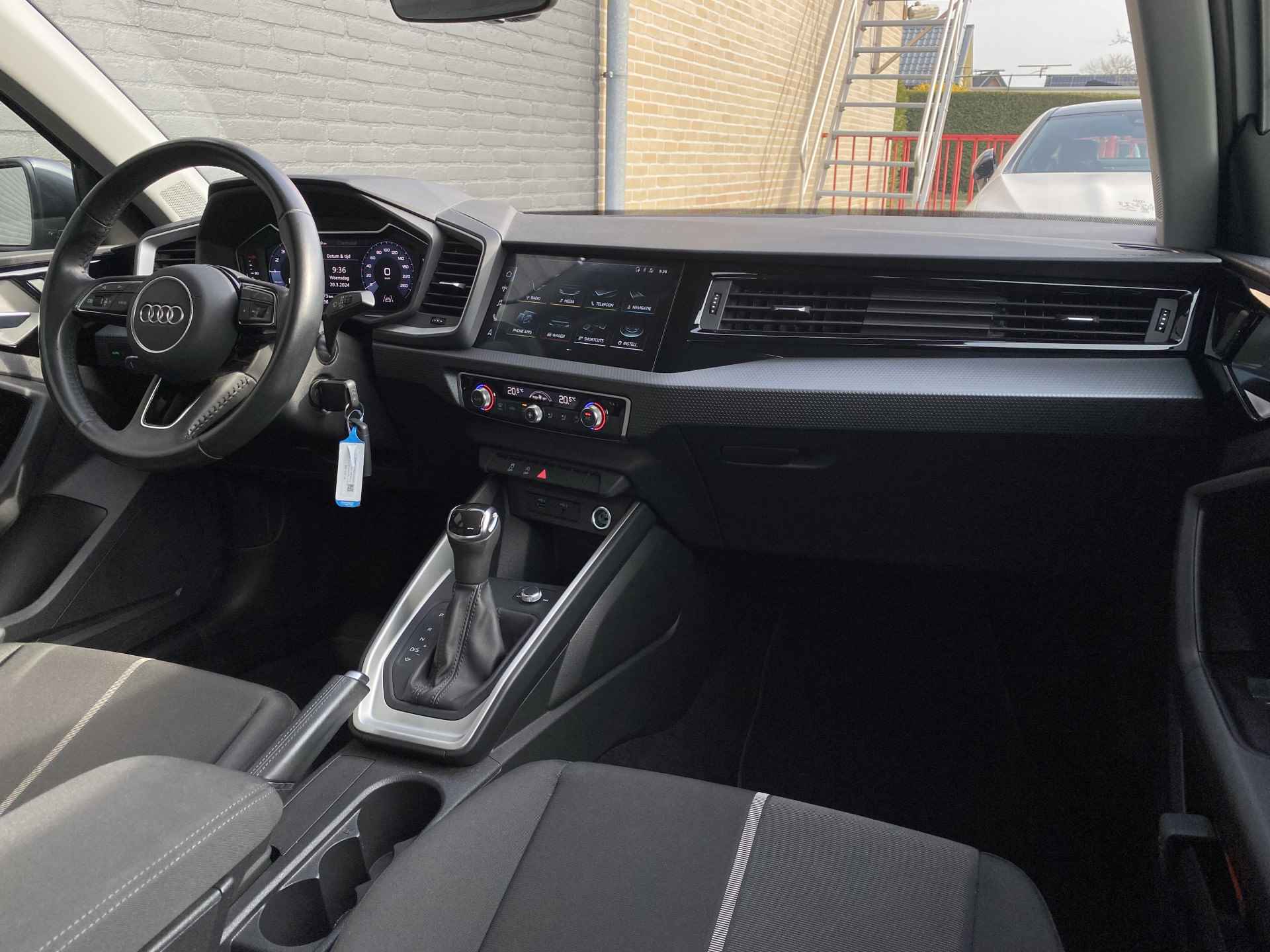 Audi A1 Sportback 25 TFSI Epic AUT. | 1e eigenaar | dealer onderhouden | apple carplay/android | two tone kleur | climate control - 20/41