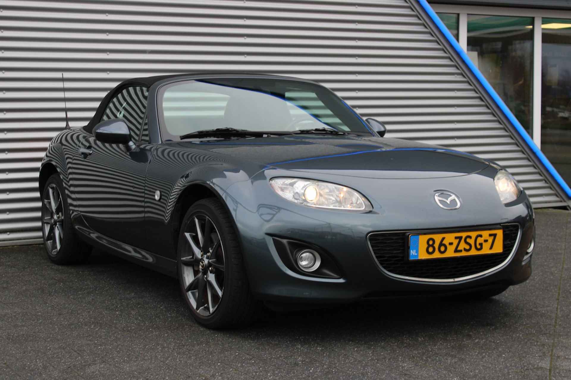 Mazda MX-5 Roadster Coupé 1.8 Kyudo - 10/23