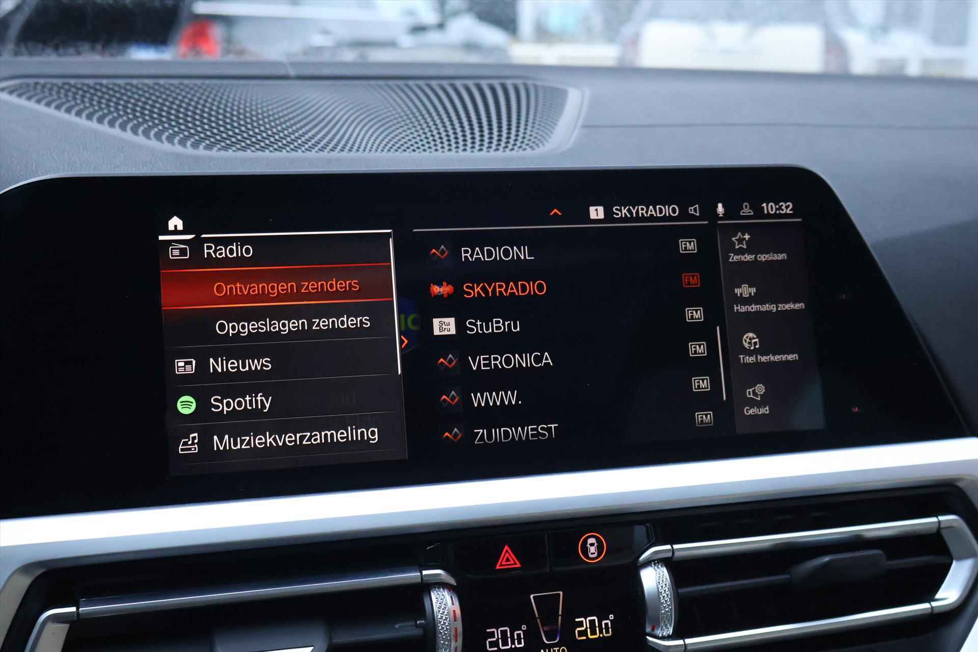 BMW 3-Serie Touring (g21) 330i High Executive 258pk Aut | Carplay | LED | Pano | Leder | Navi | Trekhaak - 32/44