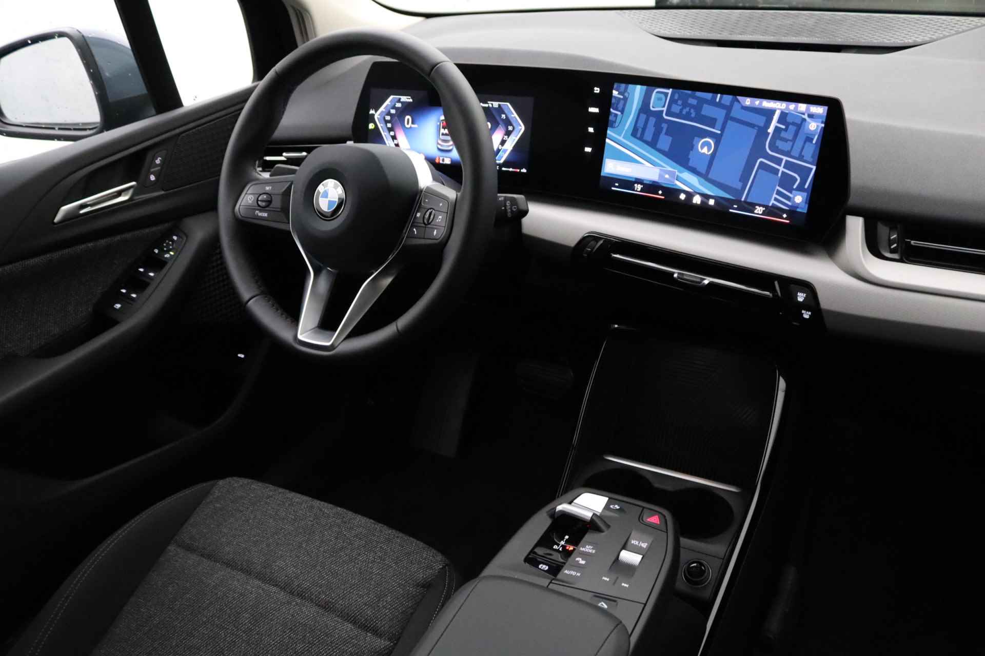 BMW 2 Serie Active Tourer 218i | Camera | Apple Carplay | Trekhaak | Digitaal display | LED koplampen - 19/31