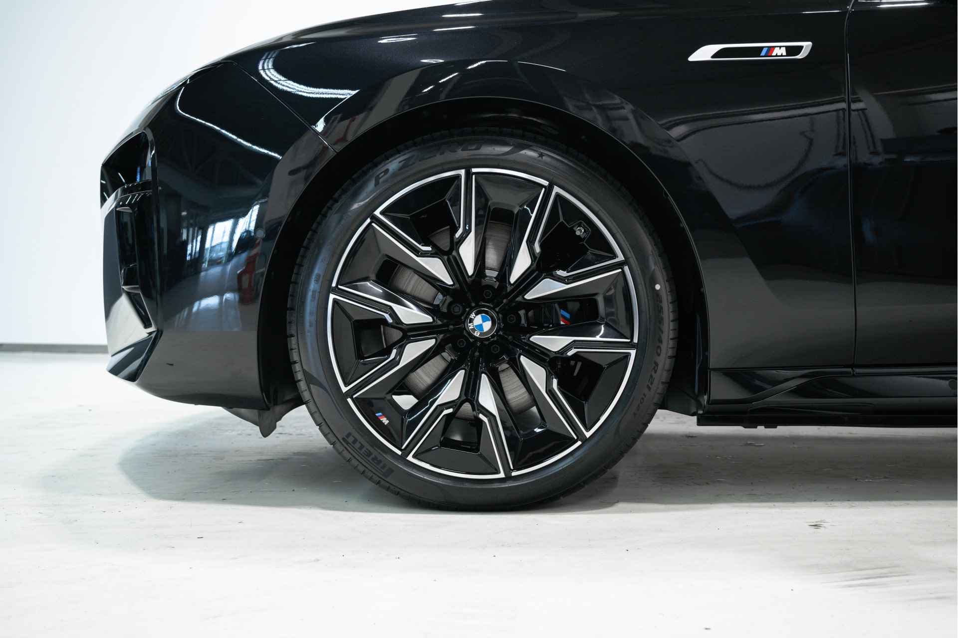 BMW i7 M70 xDrive M Performance Pack - 6/49