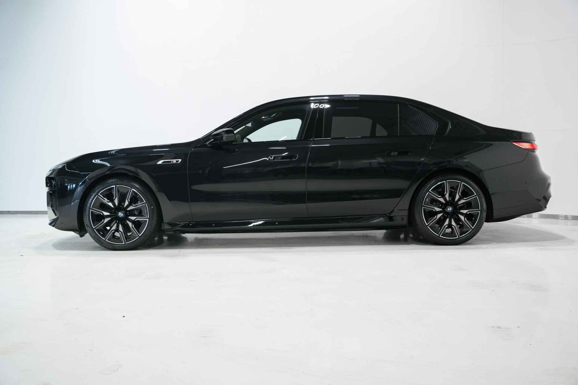 BMW i7 M70 xDrive M Performance Pack - 5/45