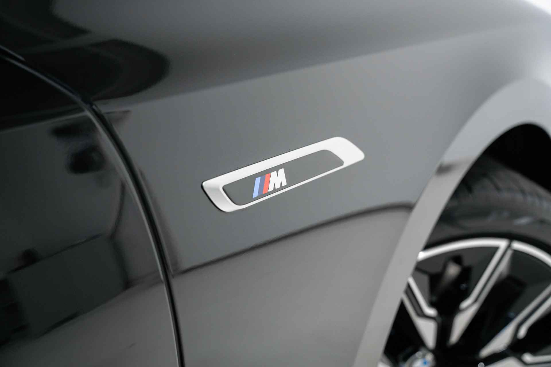 BMW i7 M70 xDrive M Performance Pack - 42/45