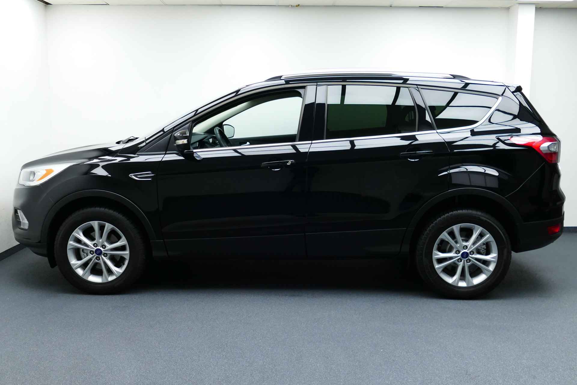 Ford Kuga 1.5 150pk EcoBoost ST Line. Navi, Camera, Clima, Cruise, Stoel&StuurVerw, Haak 2000kg - 10/38