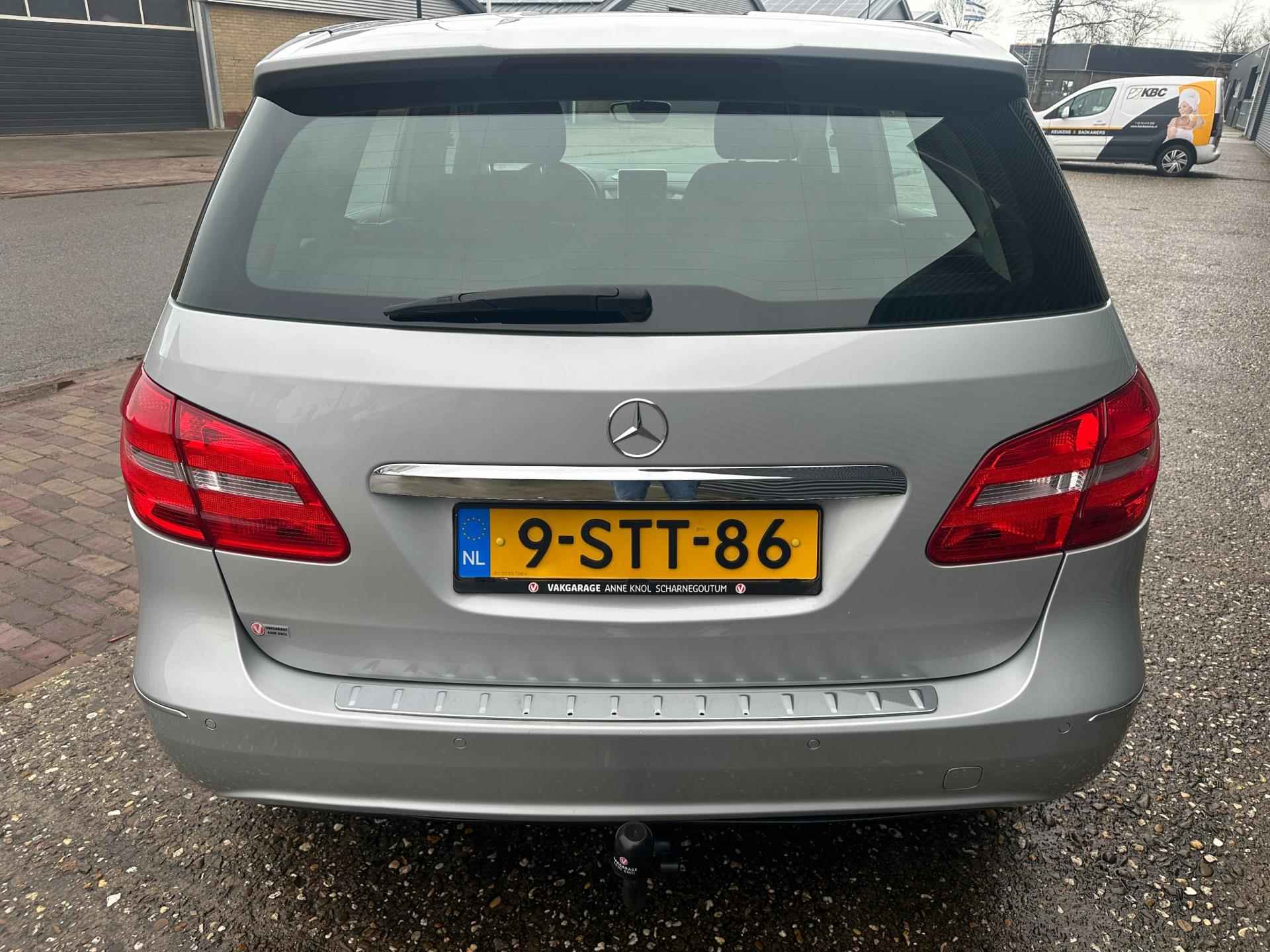 Mercedes-Benz B-klasse 180 Ambition Automaat - 8/30