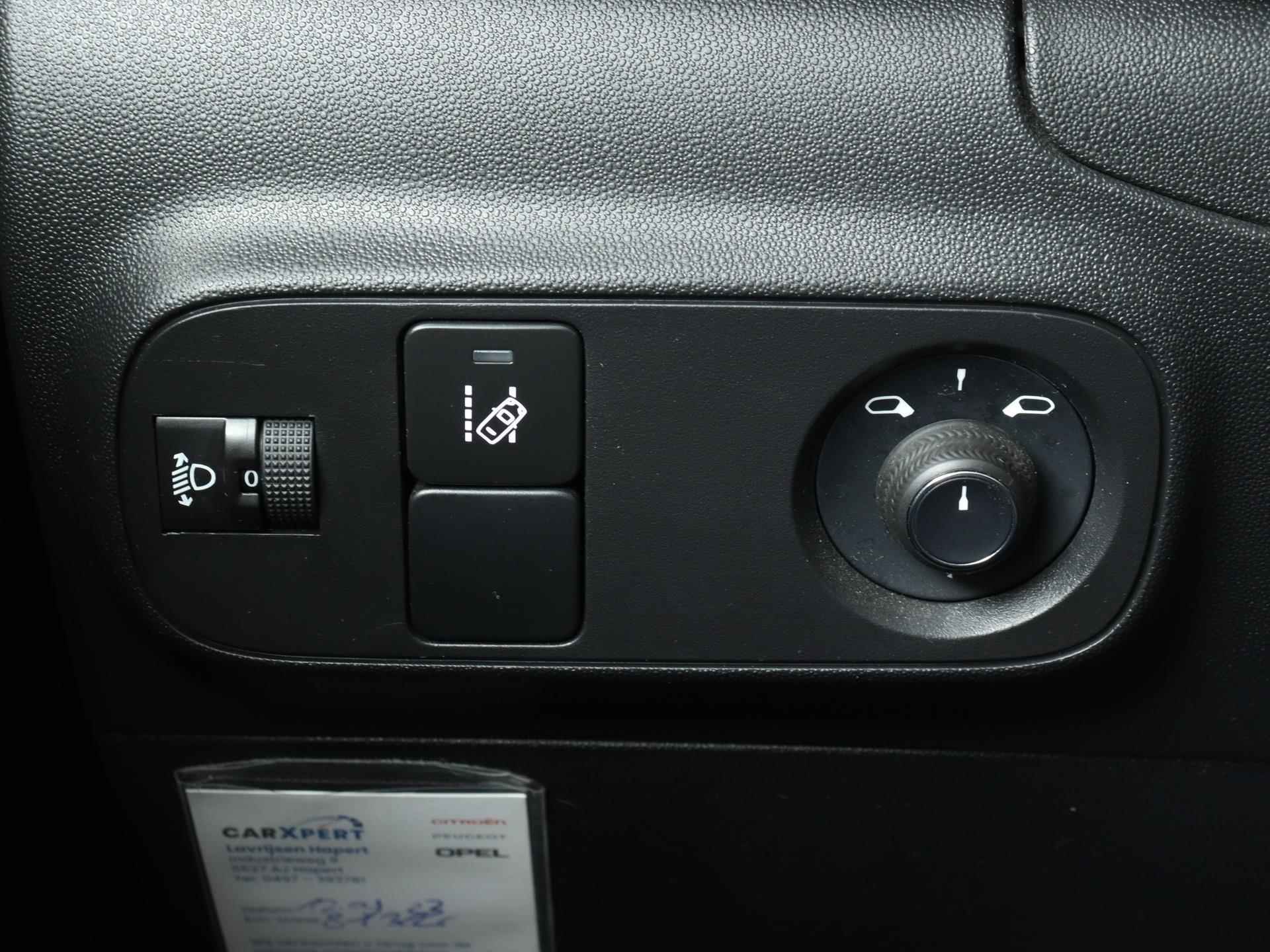 Citroen C3 Feel Edition 82pk  | Navigatie | Climate Control | Cruise Control | Bluetooth | Extra Getinte Ramen - 24/36