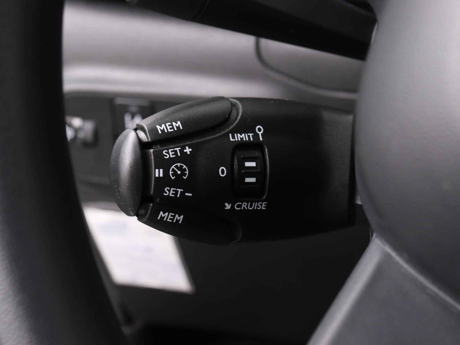 Citroen C3 Feel Edition 82pk  | Navigatie | Climate Control | Cruise Control | Bluetooth | Extra Getinte Ramen - 27/36
