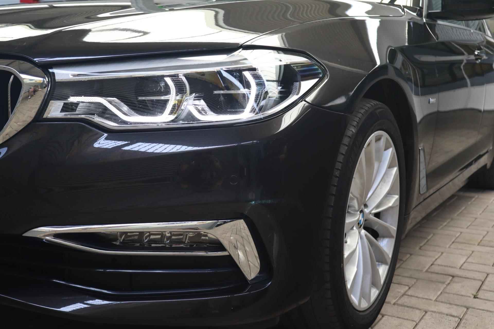 BMW 5-serie 530i High Executive | ORIGINEEL NL! | PDC | CAMERA | TREKHAAK - 10/48