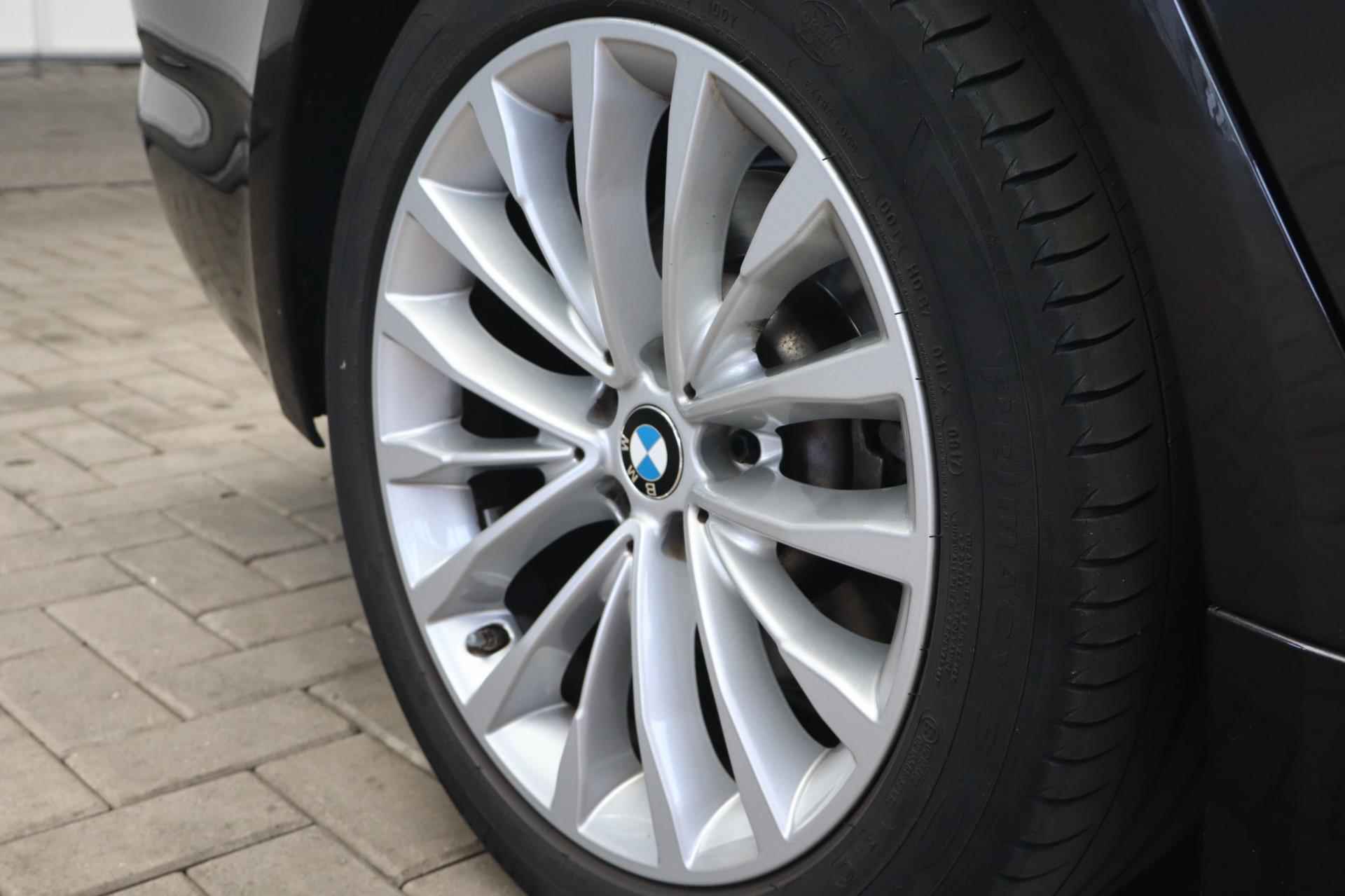 BMW 5-serie 530i High Executive | ORIGINEEL NL! | PDC | CAMERA | TREKHAAK - 44/48