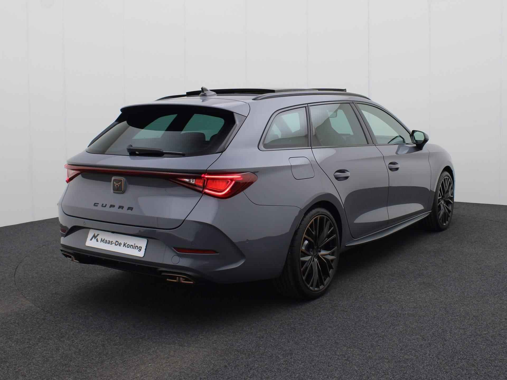 CUPRA Leon Sportstourer 1.4e-Hybrid  180kW/245PK DSG · Panoramadak · Parkeersensoren + camera · Beats audio - 3/46