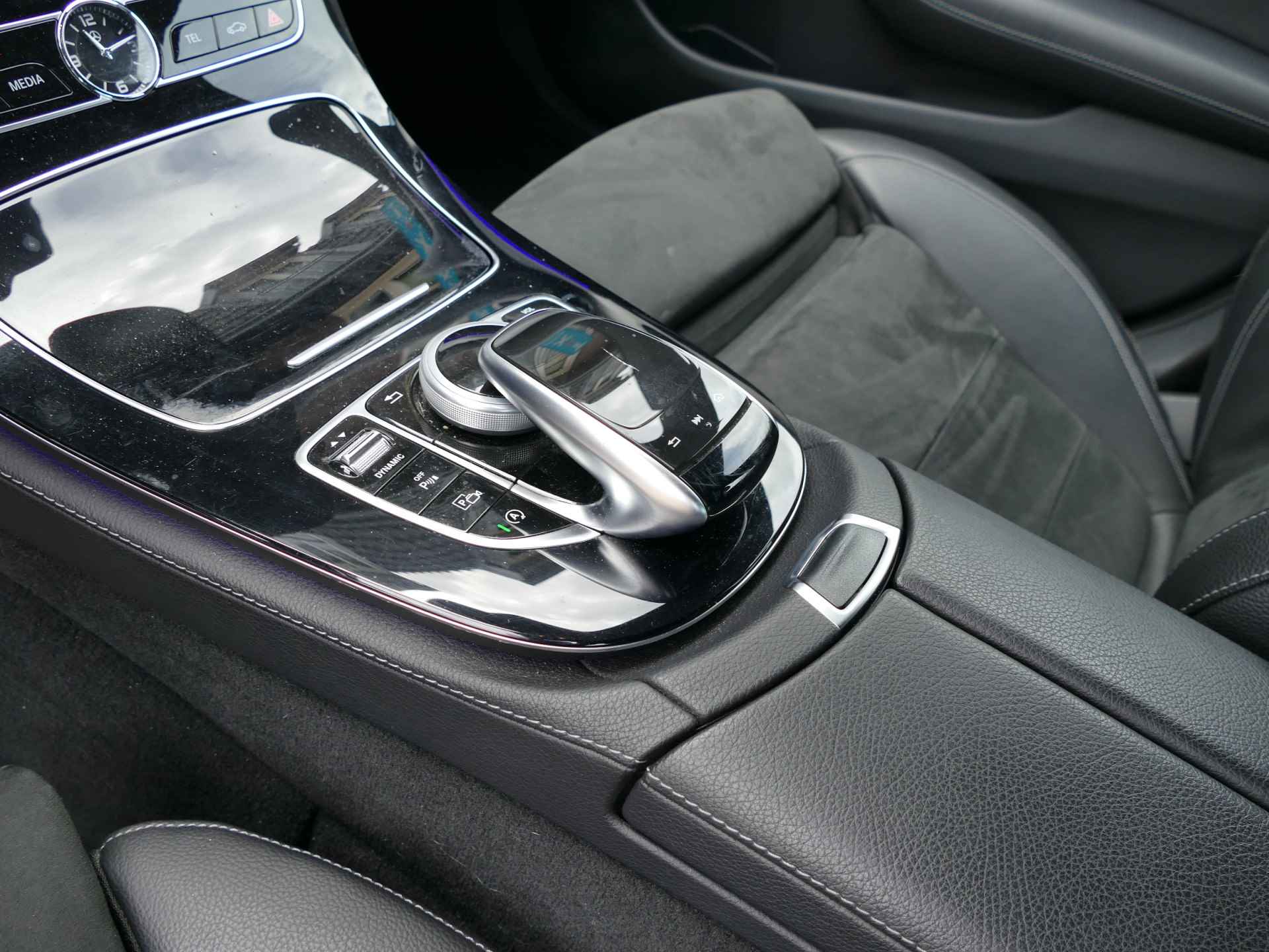 Mercedes-Benz E-Klasse 200 D Business Solution | AMG Style | Wide-screen cockpit | LED koplampen - 23/56