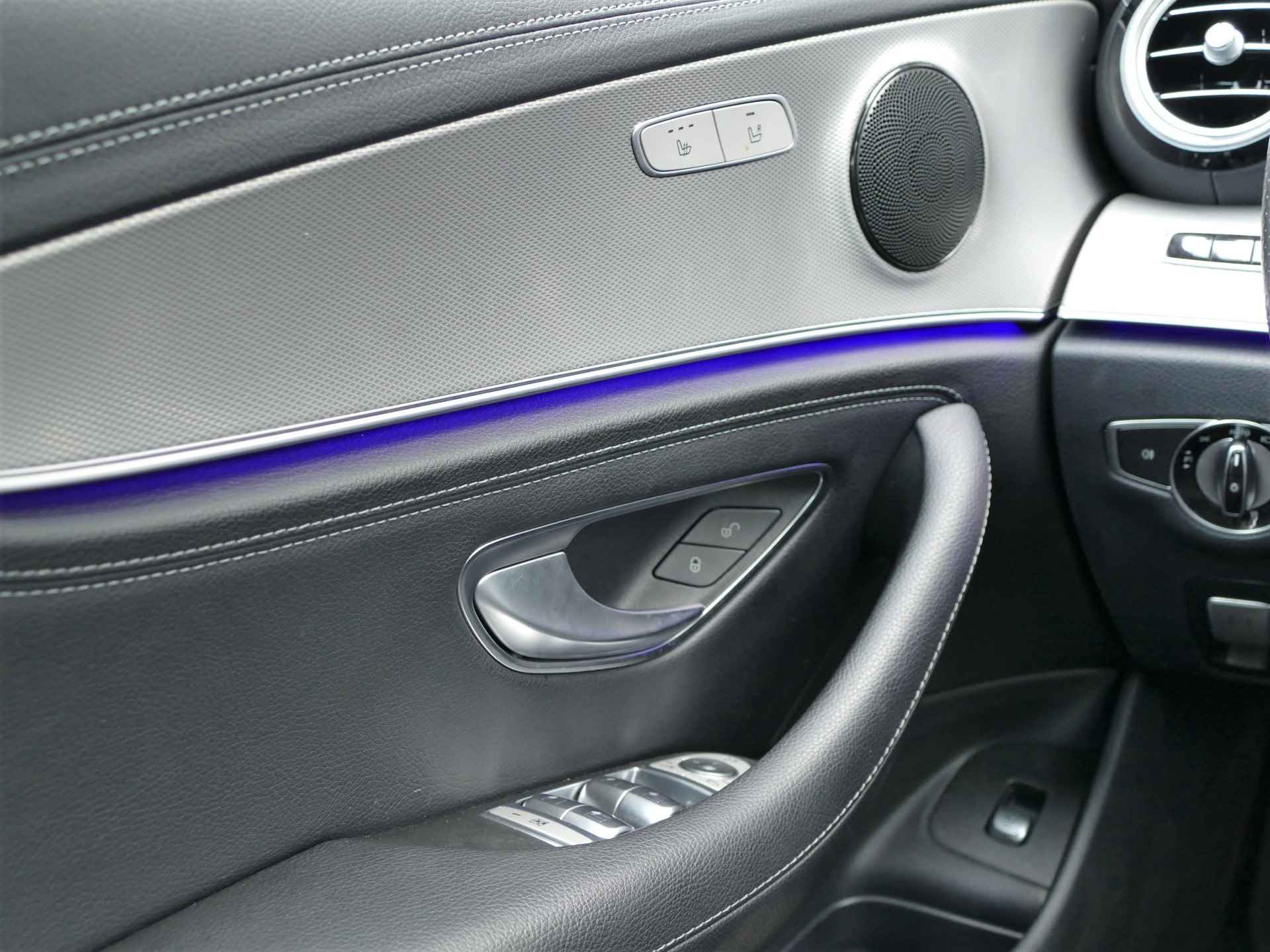 Mercedes-Benz E-Klasse 200 D Business Solution | AMG Style | Wide-screen cockpit | LED koplampen - 29/56