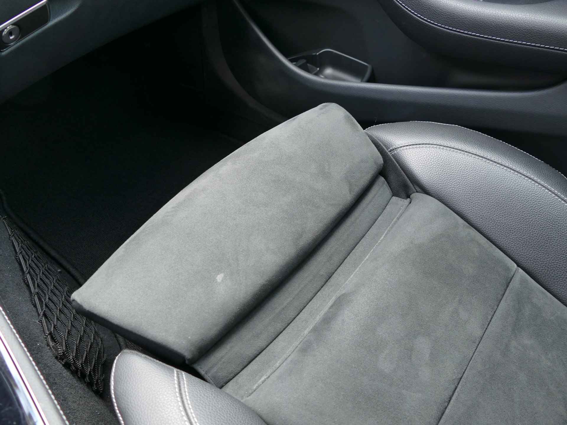 Mercedes-Benz E-Klasse 200 D Business Solution | AMG Style | Wide-screen cockpit | LED koplampen - 36/56
