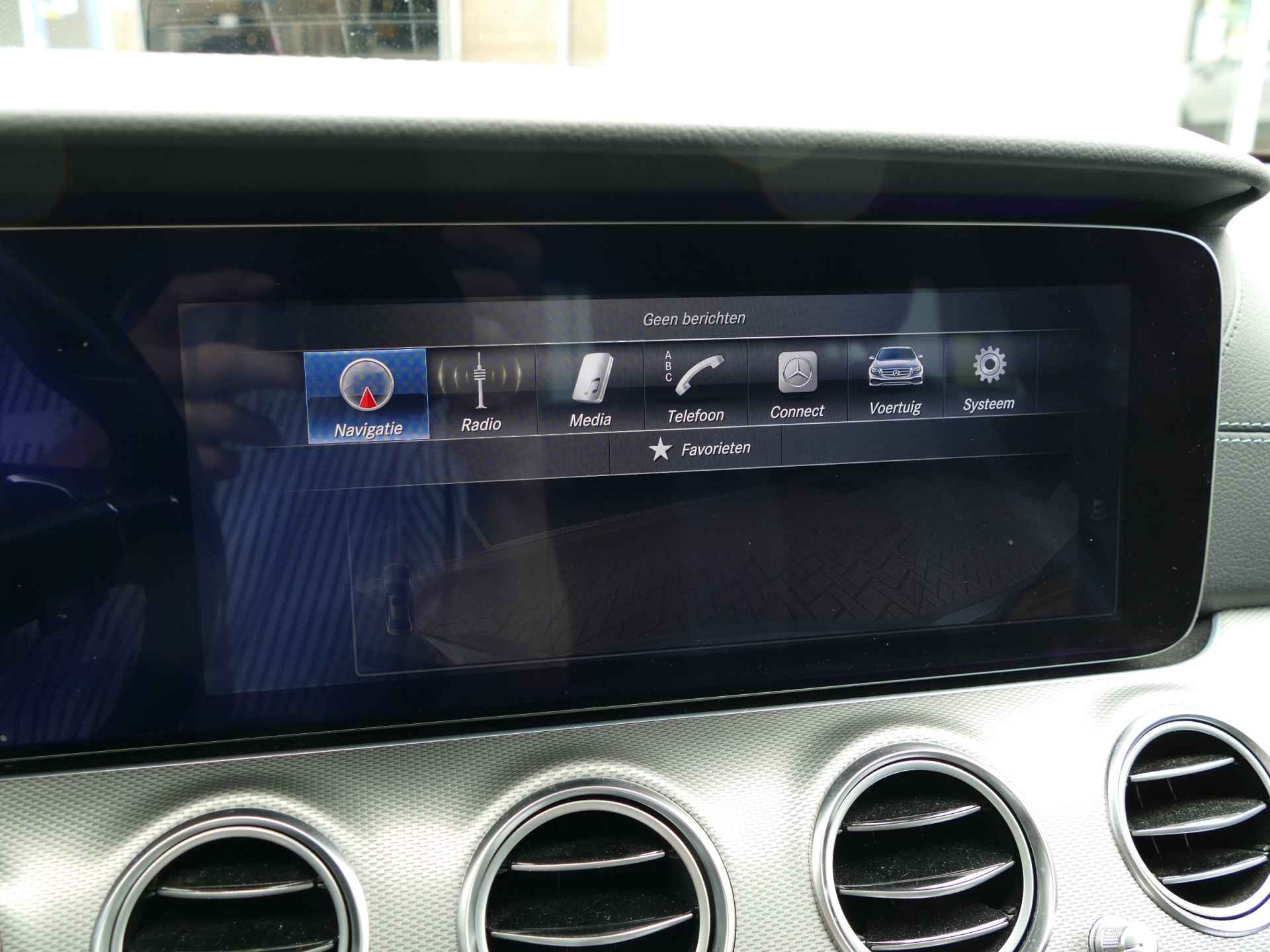 Mercedes-Benz E-Klasse 200 D Business Solution | AMG Style | Wide-screen cockpit | LED koplampen - 46/56
