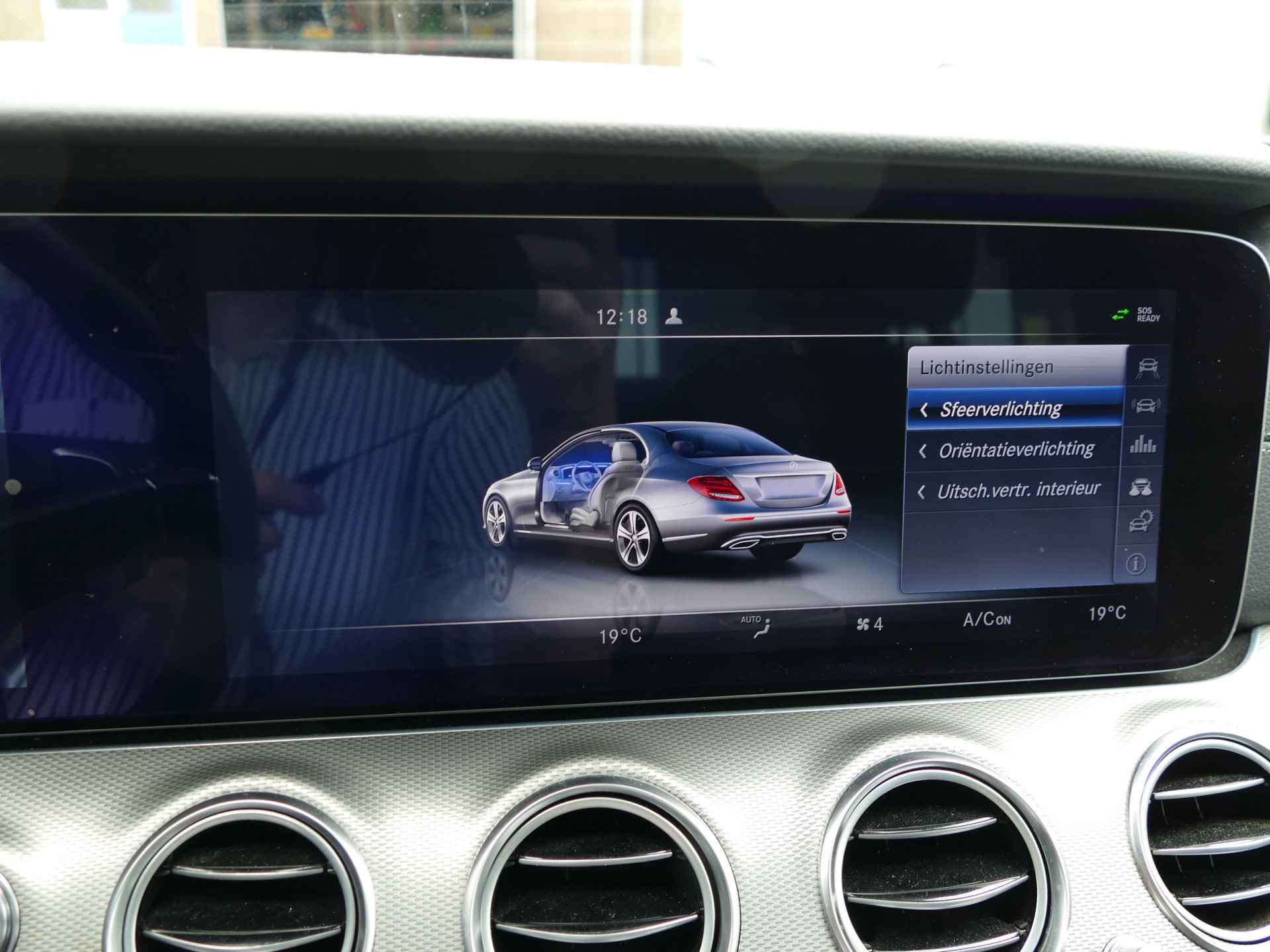 Mercedes-Benz E-Klasse 200 D Business Solution | AMG Style | Wide-screen cockpit | LED koplampen - 49/56