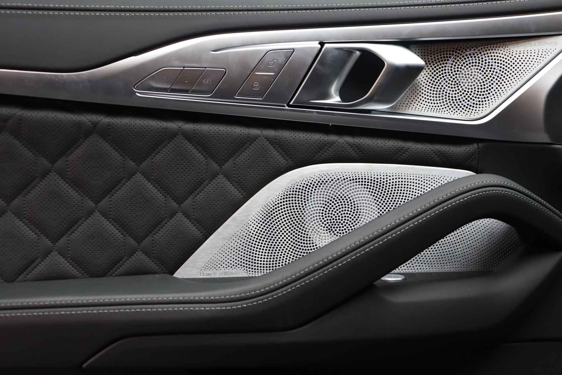 BMW 8 Serie Gran Coupé M8 Competition Automaat / M Sportstoelen / M Carbon-keramisch remmen / Laserlight / Bowers & Wilkins / Soft-Close / Stoelventilatie - 12/38