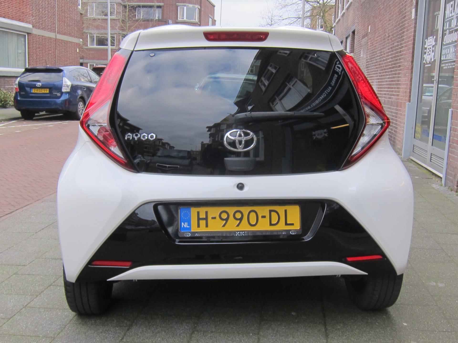 Toyota Aygo 1.0 VVT-i x-joy All In Prijs Bovaggarantie - 6/27