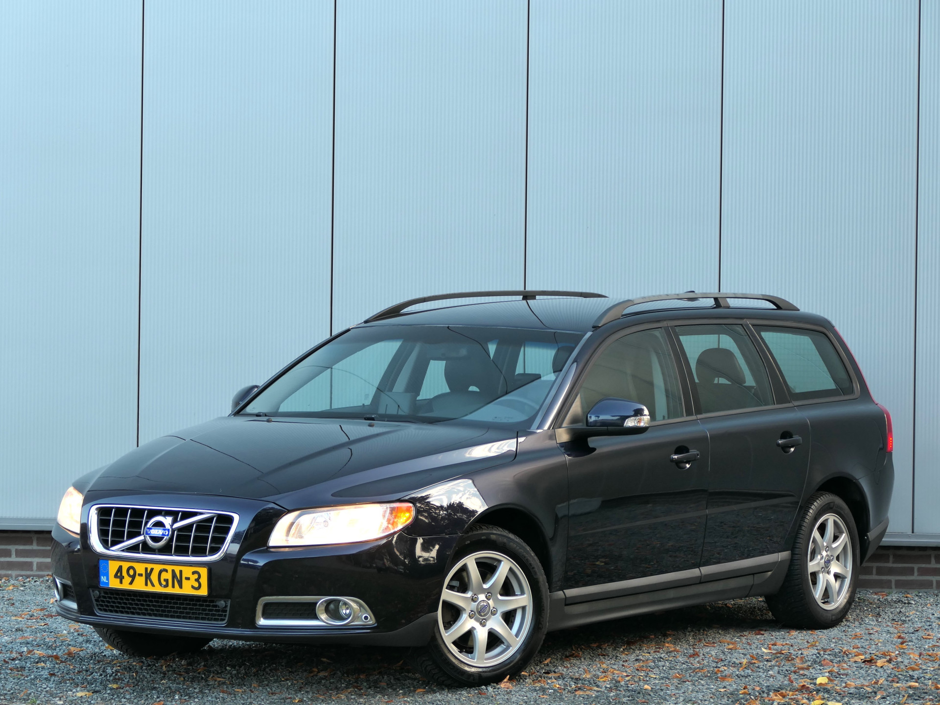 Volvo V70 2.0 Limited Edition Trekhaak / Navigatie / Leer