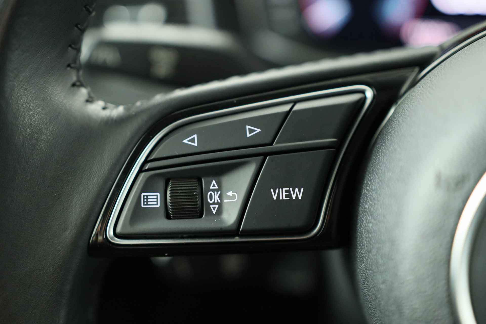 Audi A1 Sportback 30 TFSI S Line Pro Line | Virtual Cockpit | Parkeersensoren | LED | Dealer Onderhouden | 17inch Lichtmetalen velgen - 18/38